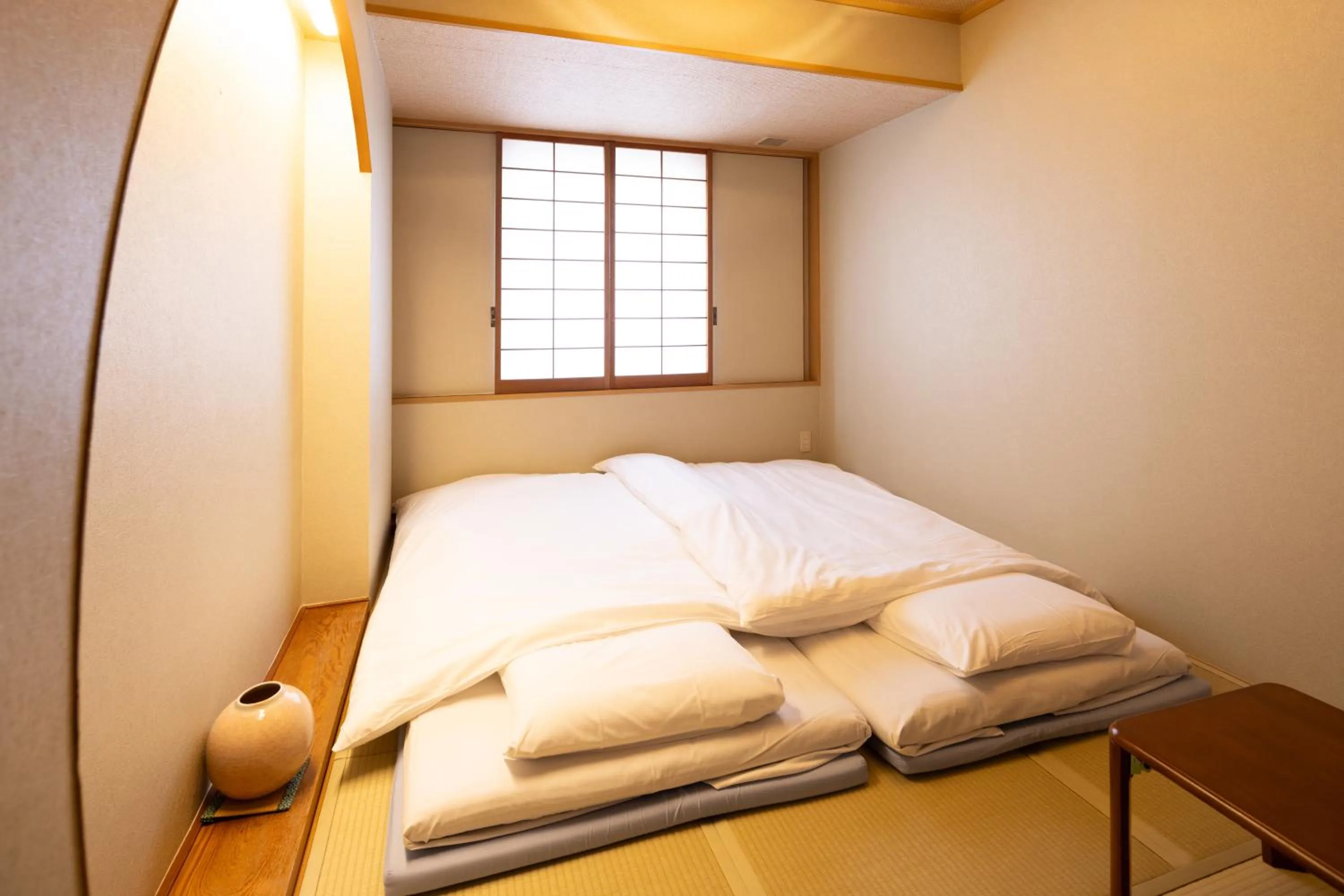 Bed in Ryokan Asakusa Shigetsu