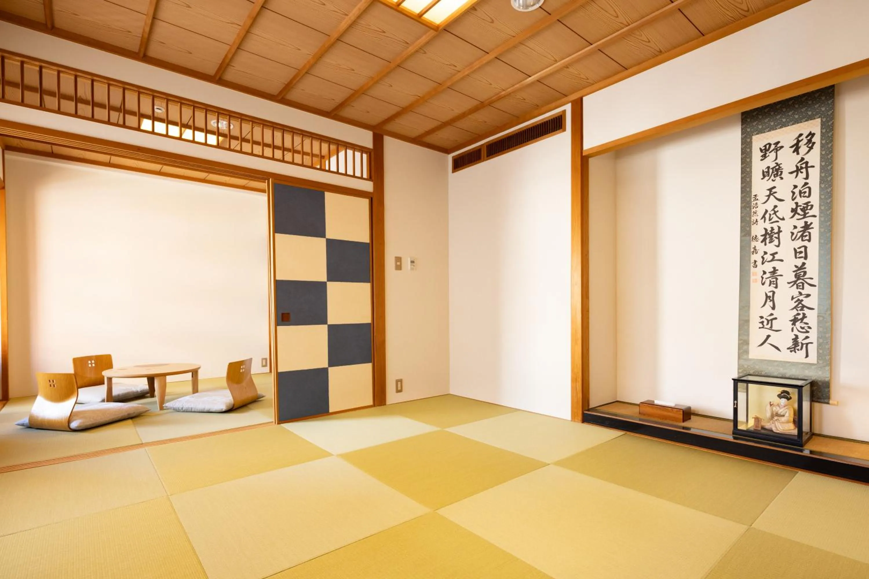 Photo of the whole room, Bed in Ryokan Asakusa Shigetsu