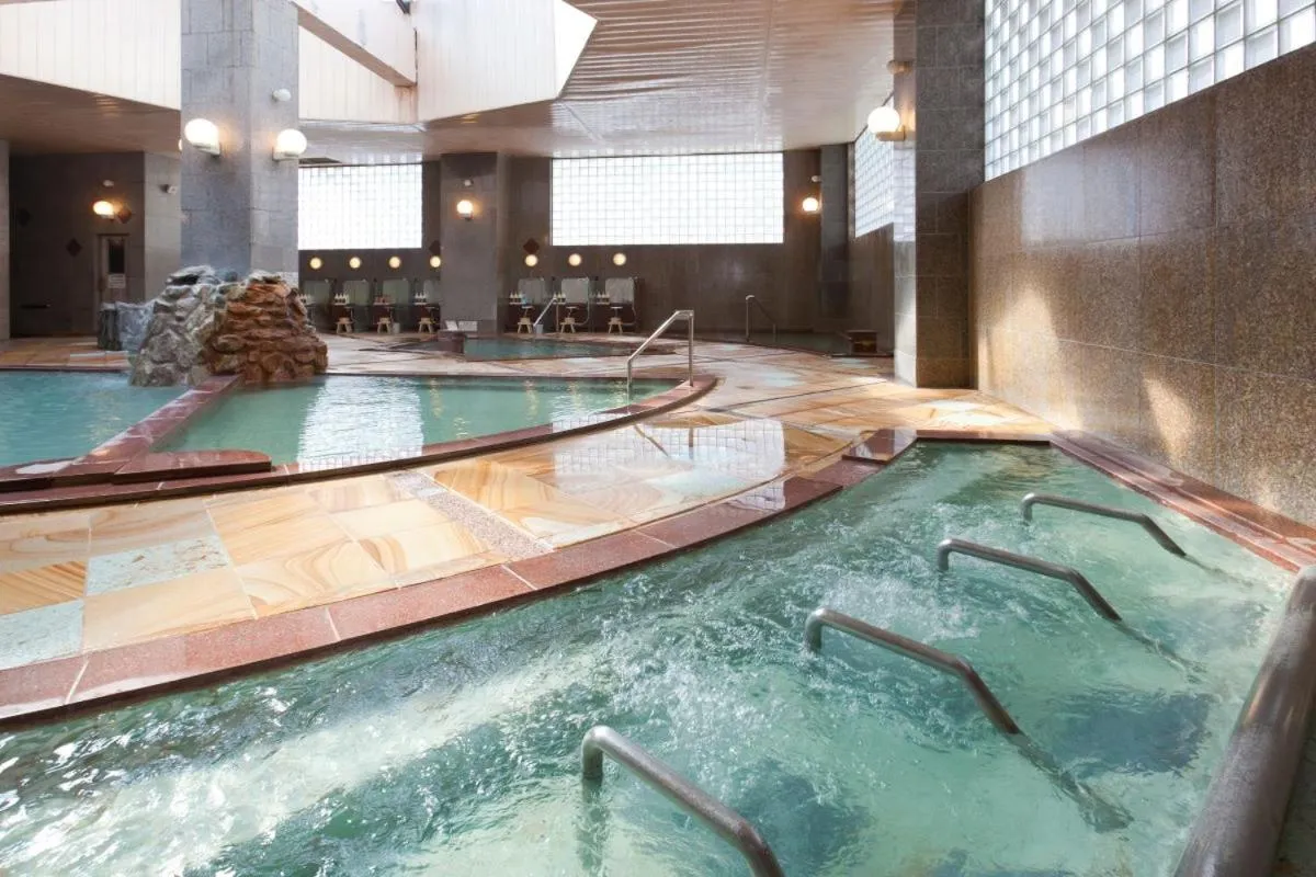 Hot Spring Bath in Yumoto Noboribetsu