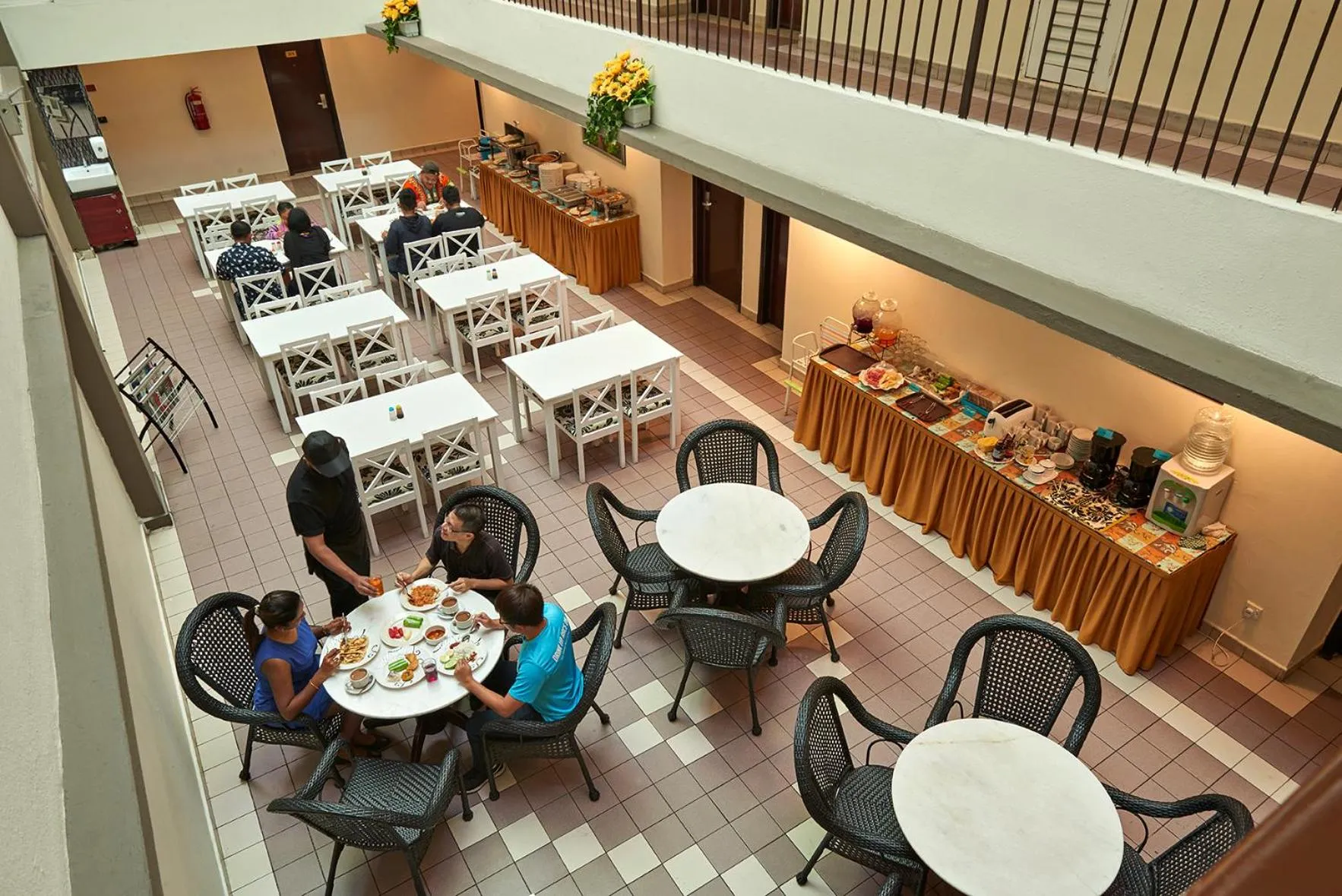 Food and drinks in Palace Hotel