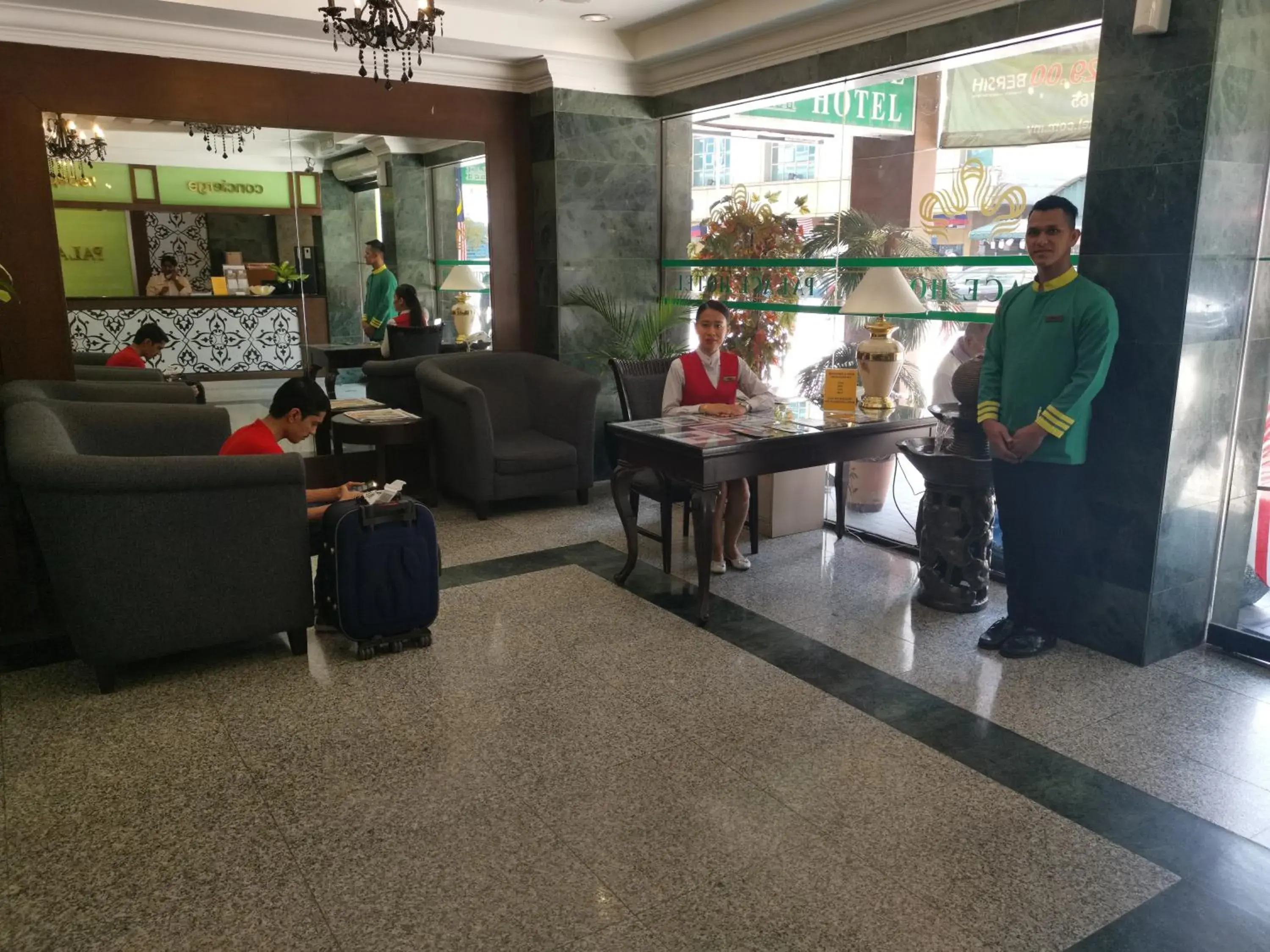 Facade/entrance in Palace Hotel Facade/entrance in Palace Hotel