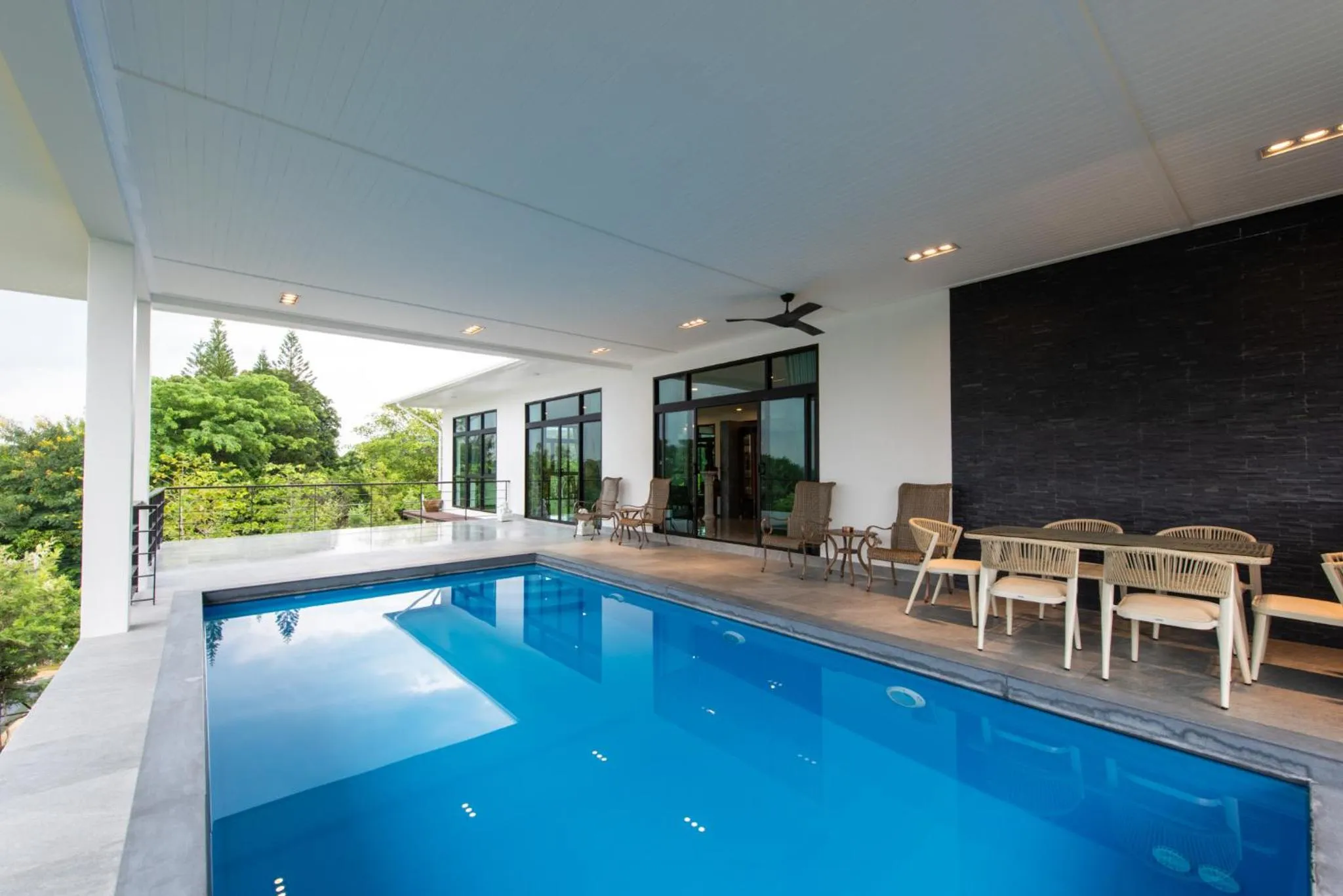 Swimming pool in Monlada Khaoyai