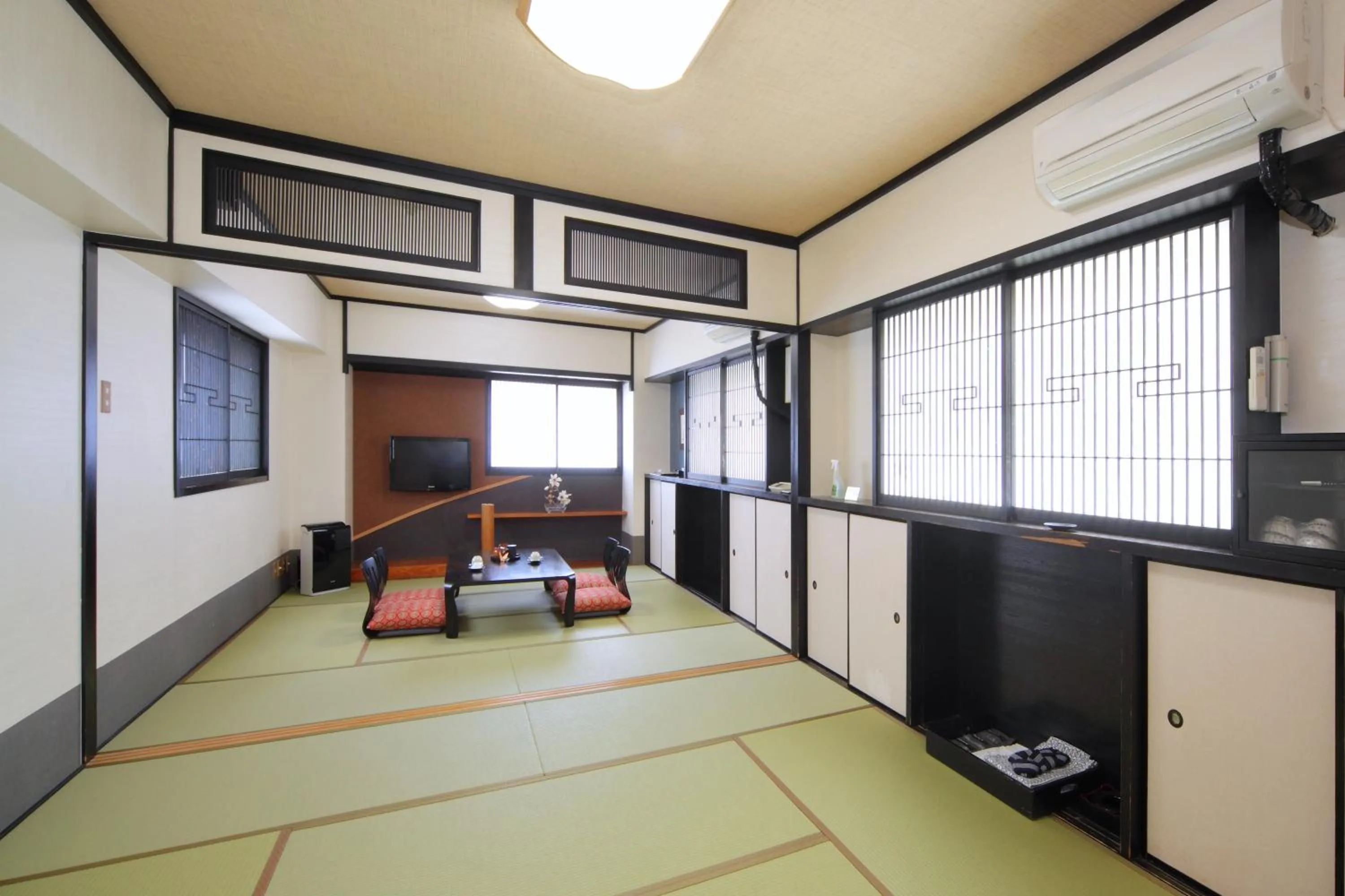 Decorative detail in Hotel Chatelet Inn Kyoto