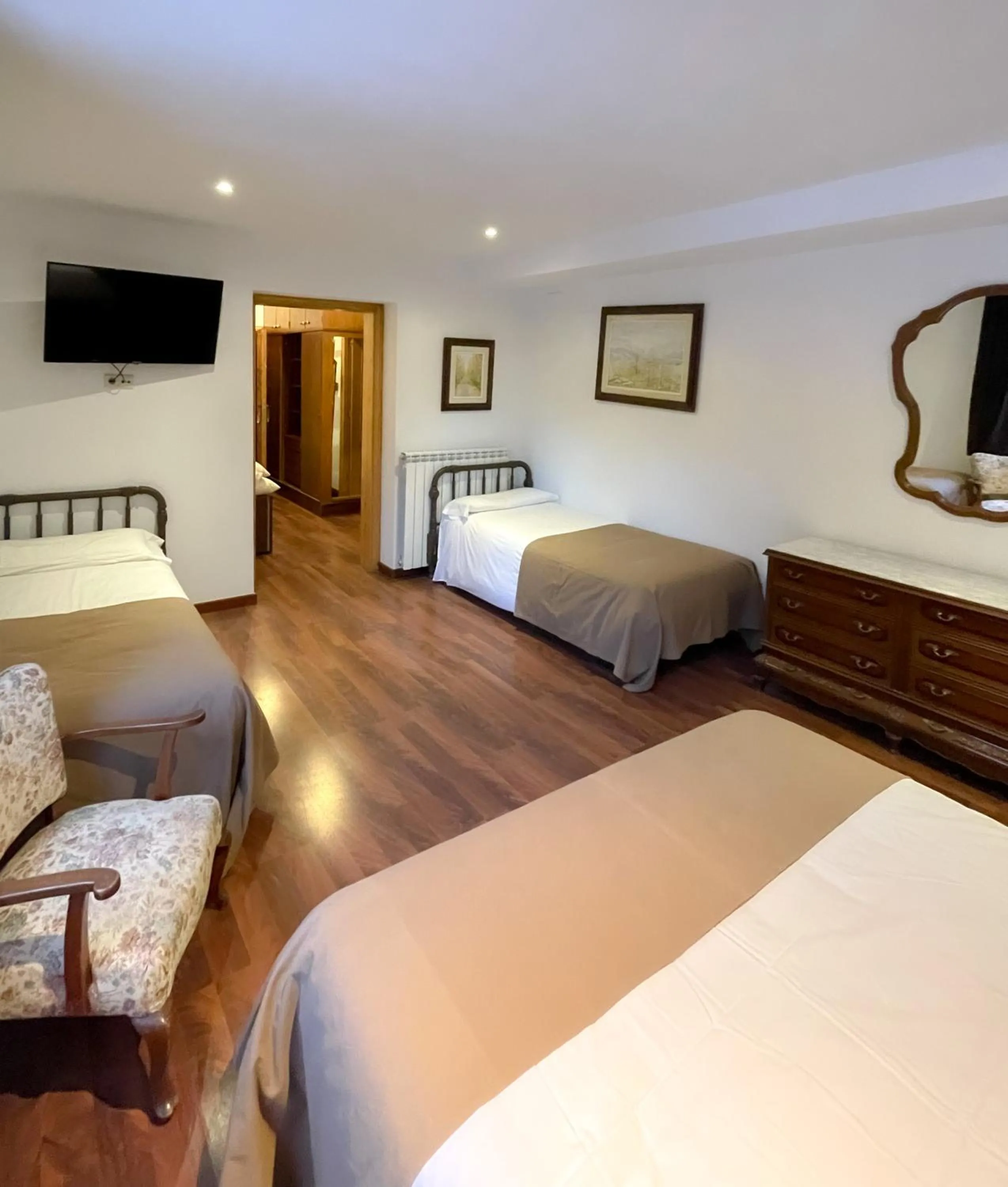 Photo of the whole room, Bed in Hotel Amoretes