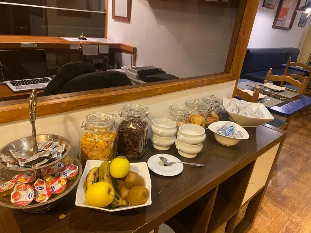 Breakfast in Hotel Amoretes