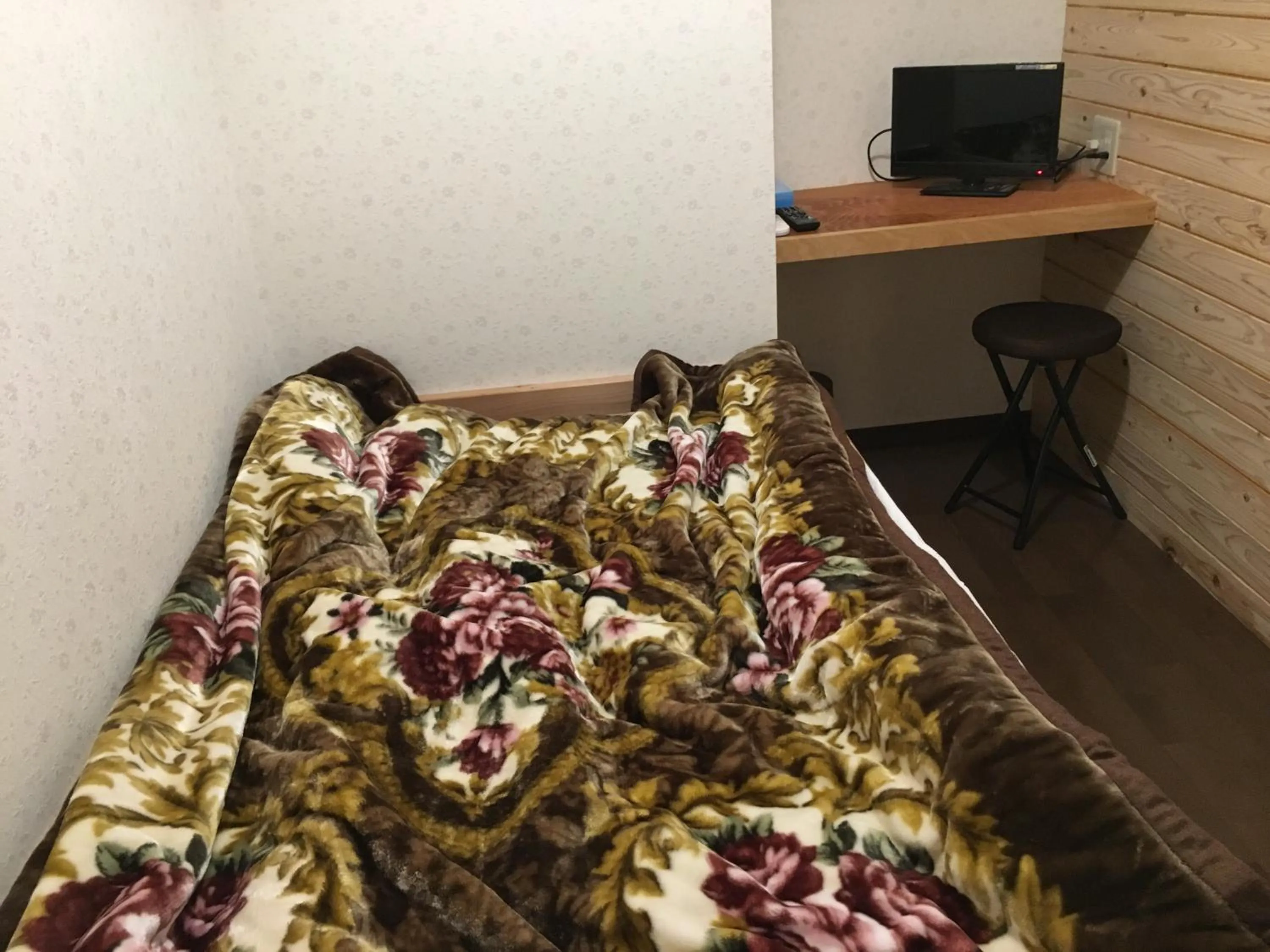 Bed in Ikkyu for Backpackers 19