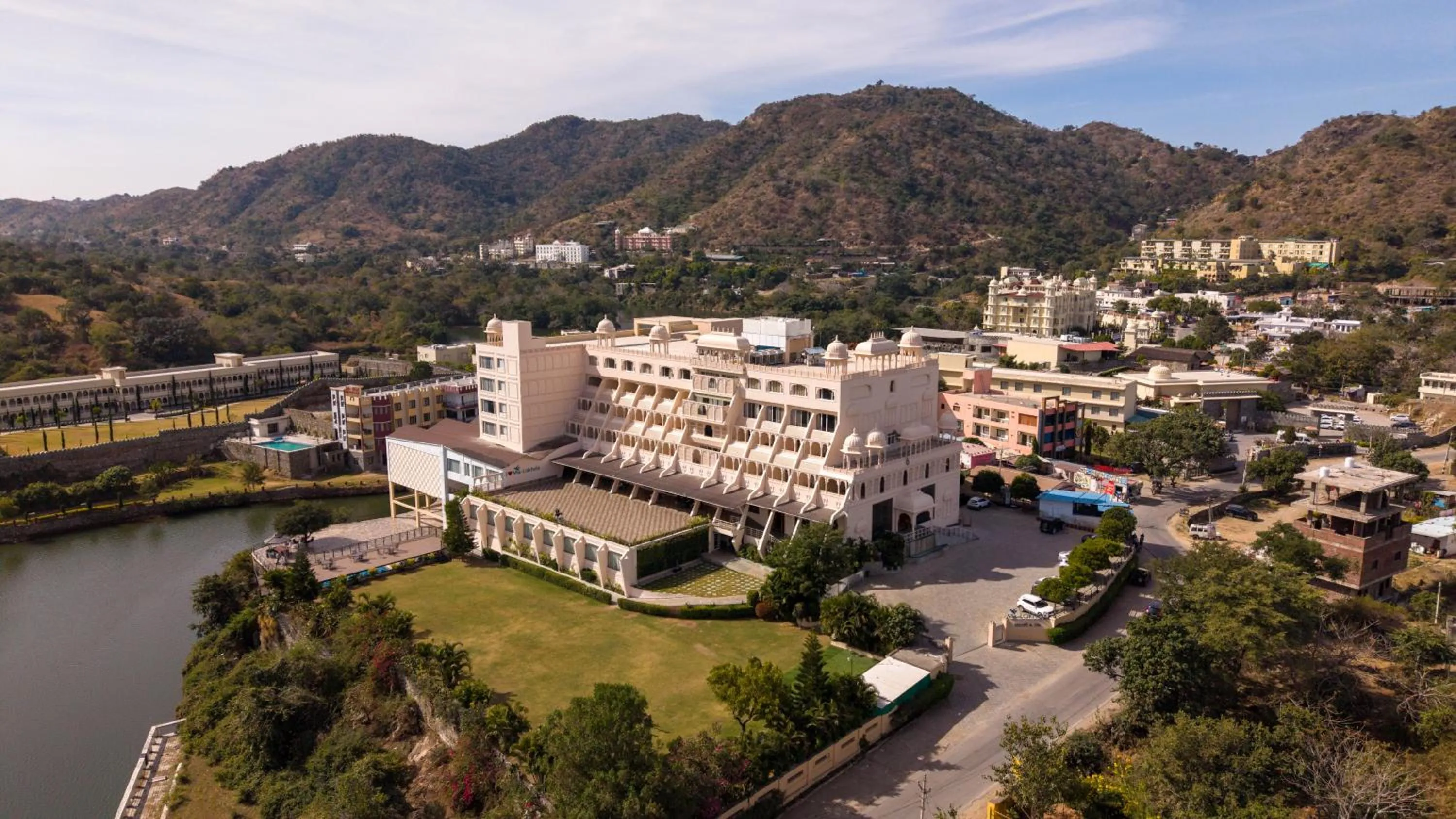 Property building in Via Lakhela Lakeview Resort & Spa