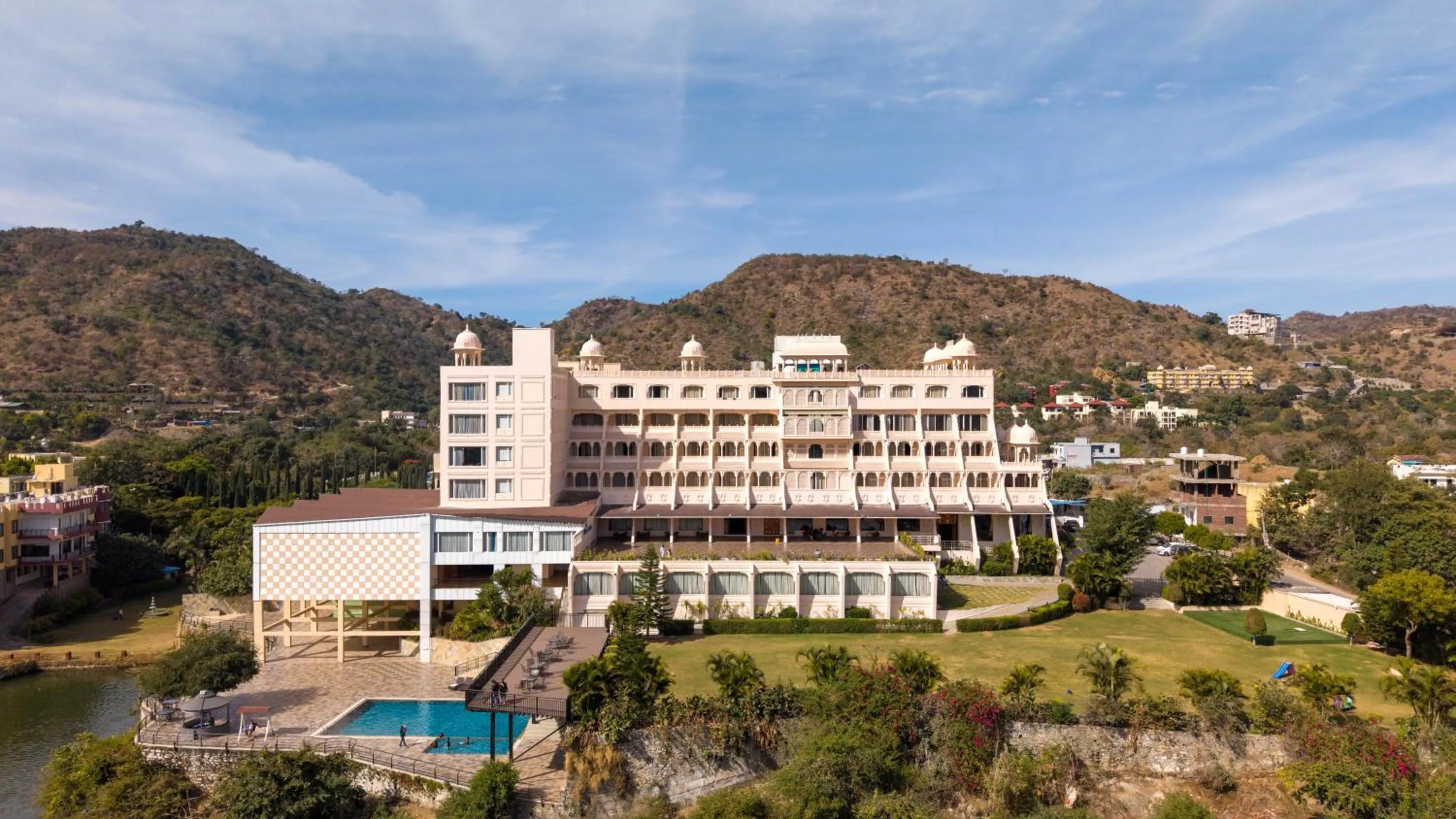 Property building in Via Lakhela Lakeview Resort & Spa