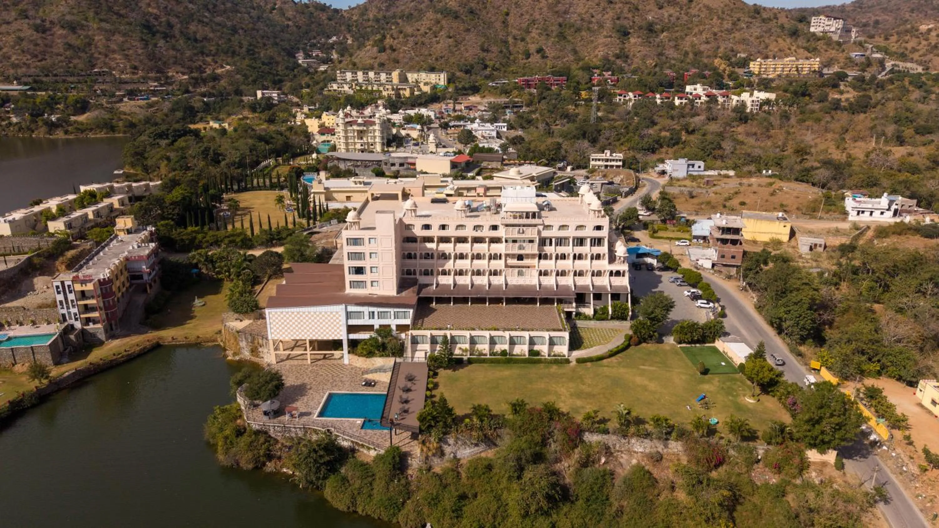 Property building in Via Lakhela Lakeview Resort & Spa