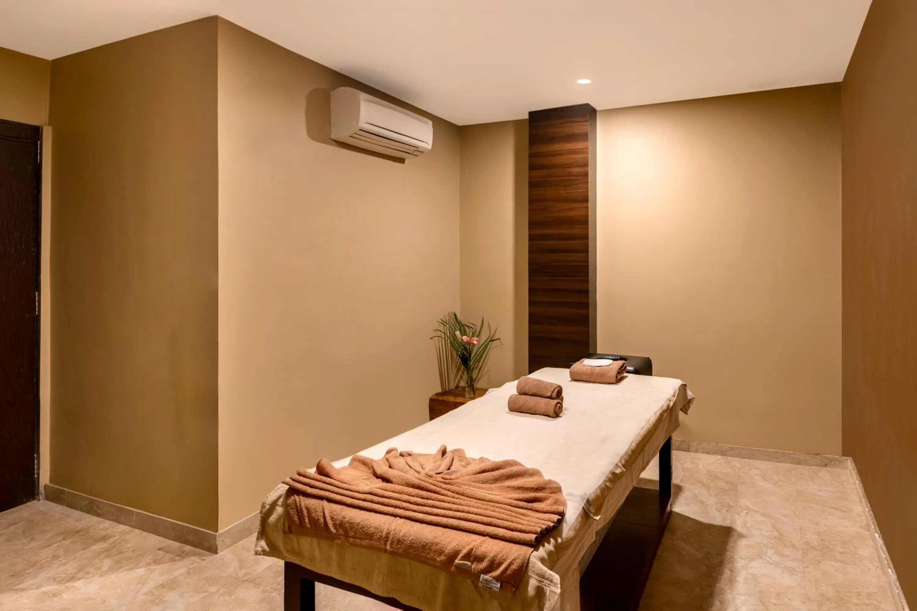 Spa and wellness centre/facilities in Via Lakhela Resort & Spa