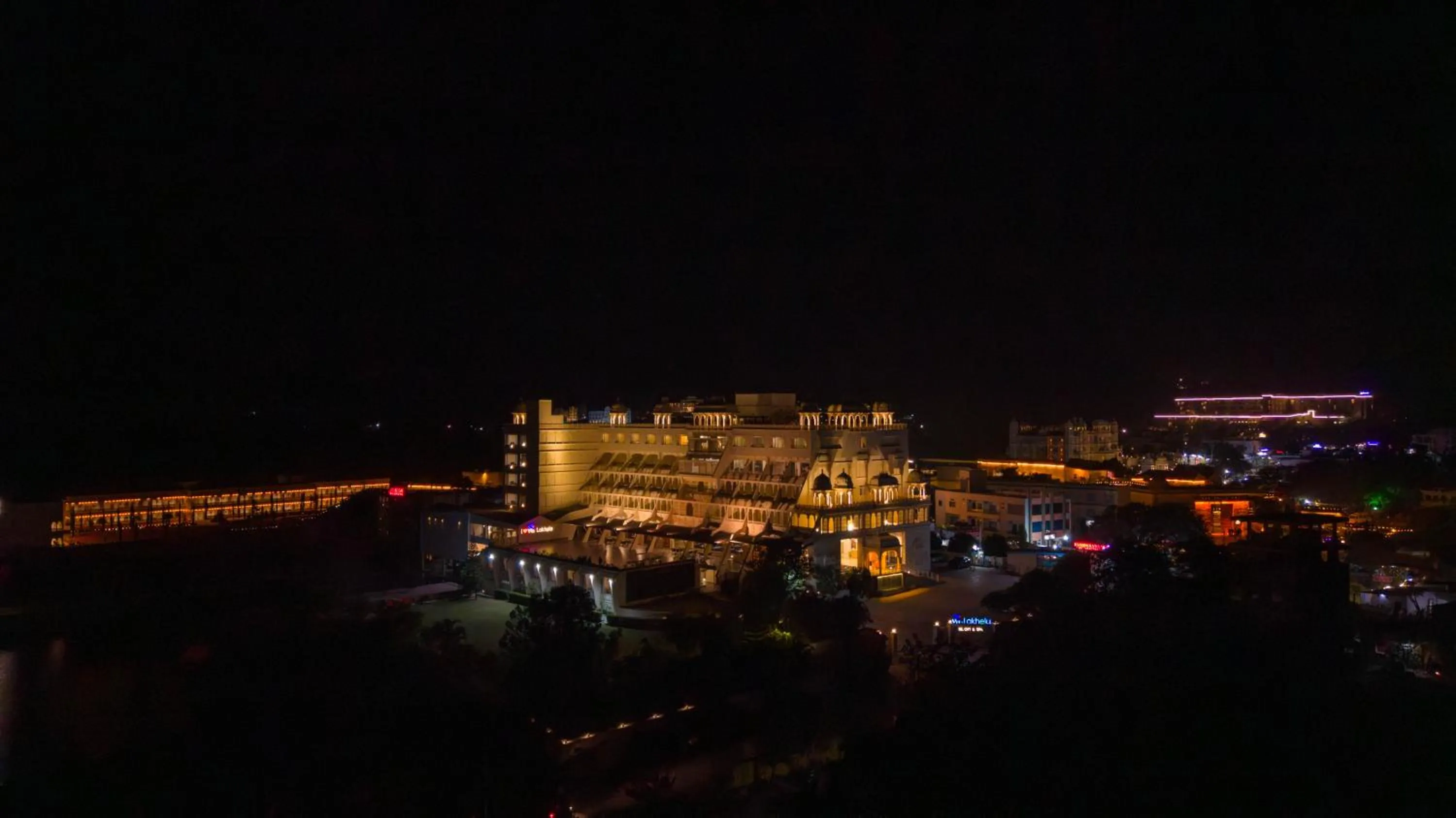 Property building in Via Lakhela Lakeview Resort & Spa