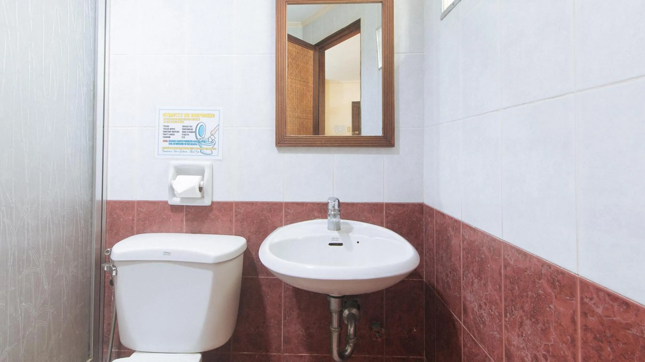 Toilet in Bliss Hotel Dau