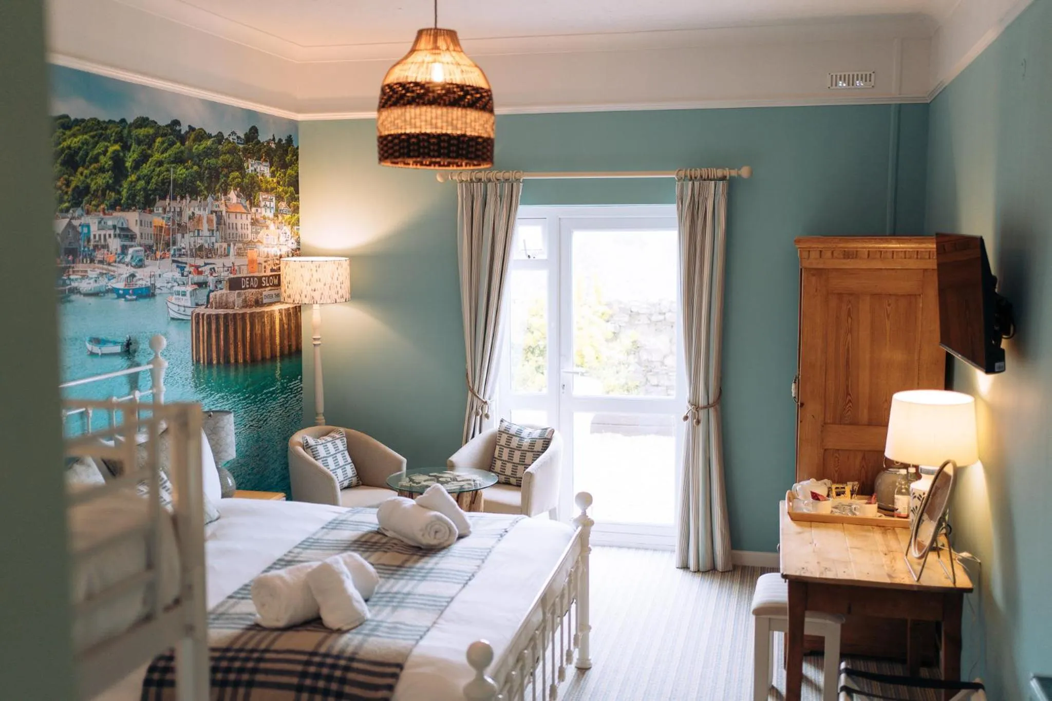 Bedroom, Bed in The Royal Lion Hotel