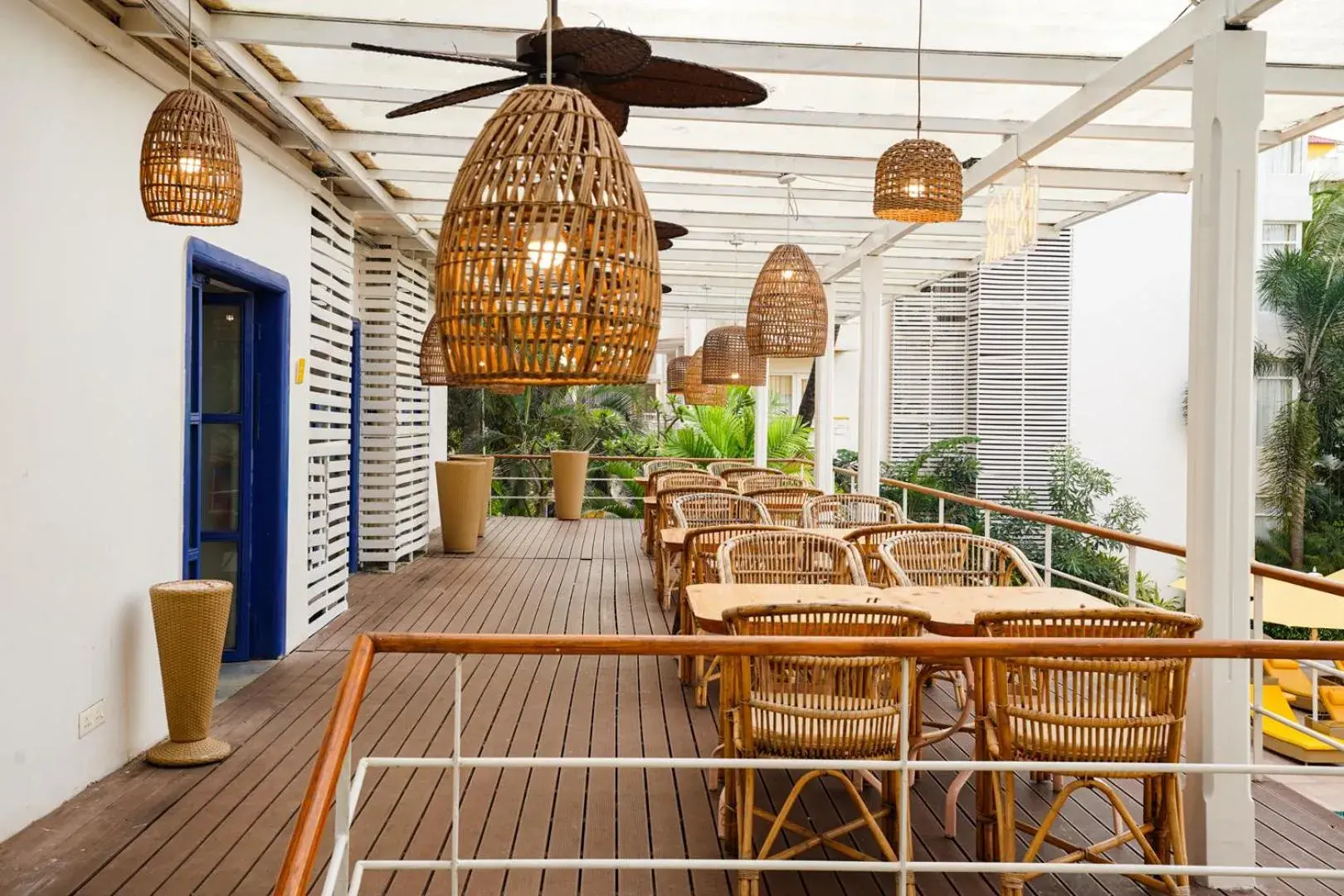 Restaurant/places to eat in BloomSuites l Calangute Restaurant/places to eat in BloomSuites l Calangute