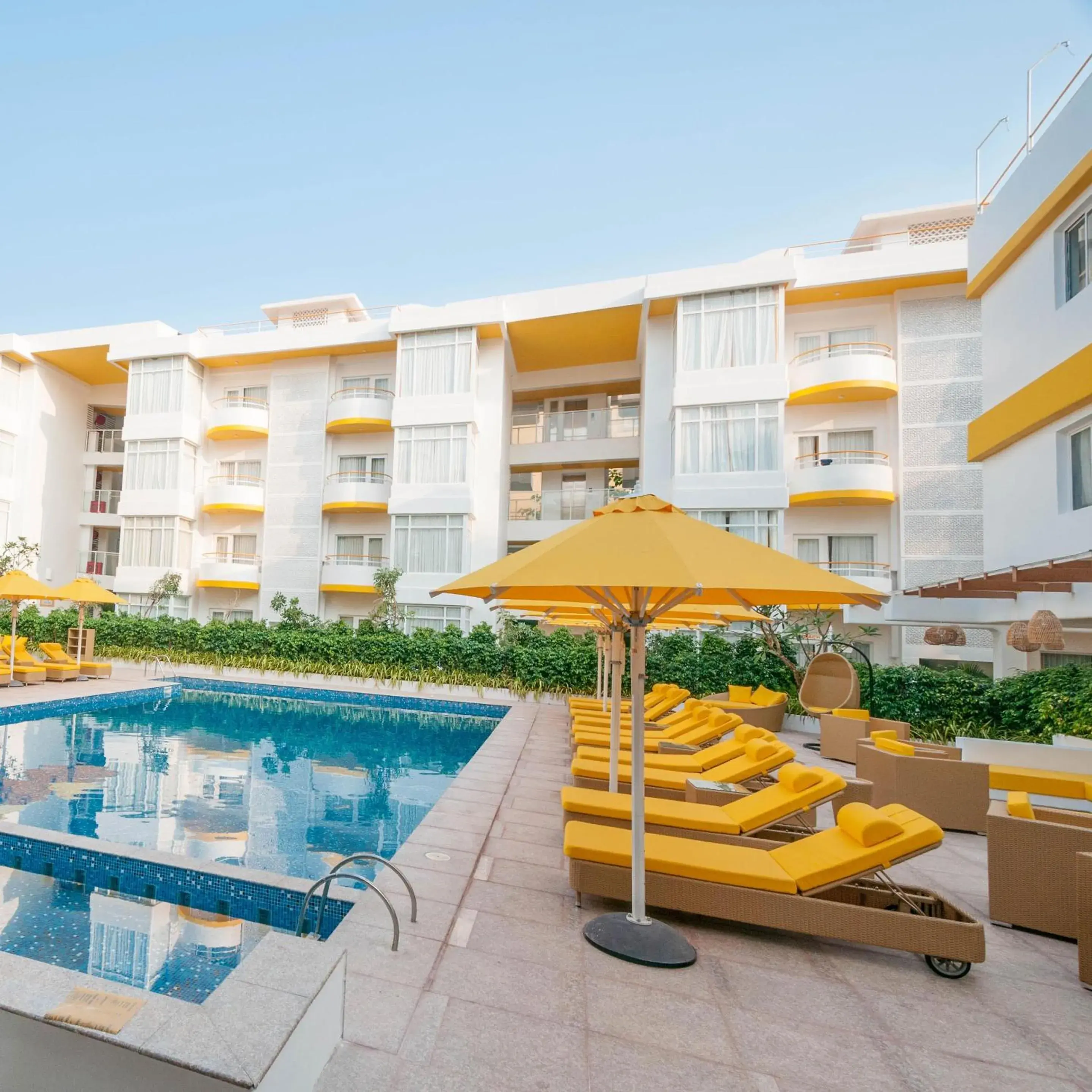 Swimming pool in BloomSuites l Calangute Swimming pool in BloomSuites l Calangute