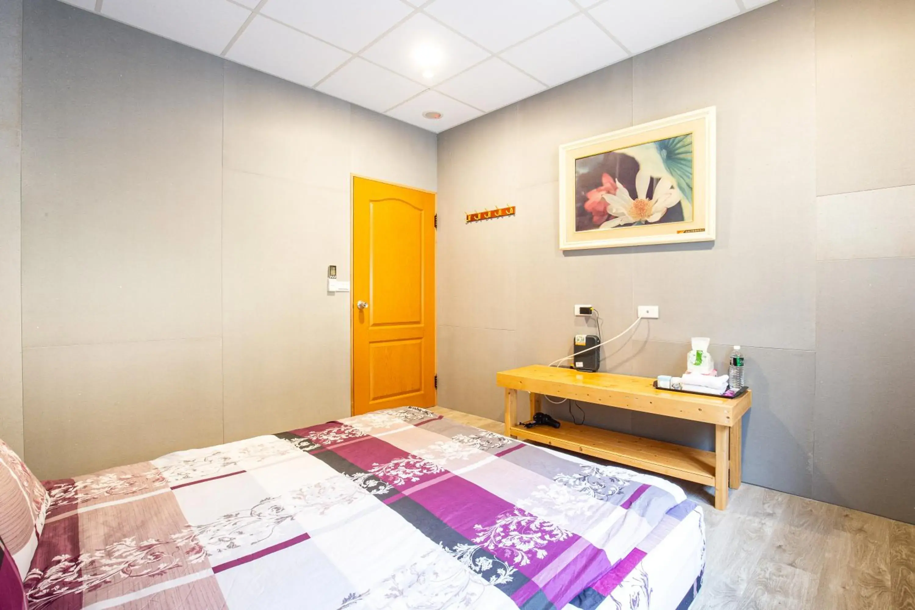 Double Room with Shared Bathroom in Song Hua Ju B&B Double Room with Shared Bathroom in Song Hua Ju B&B
