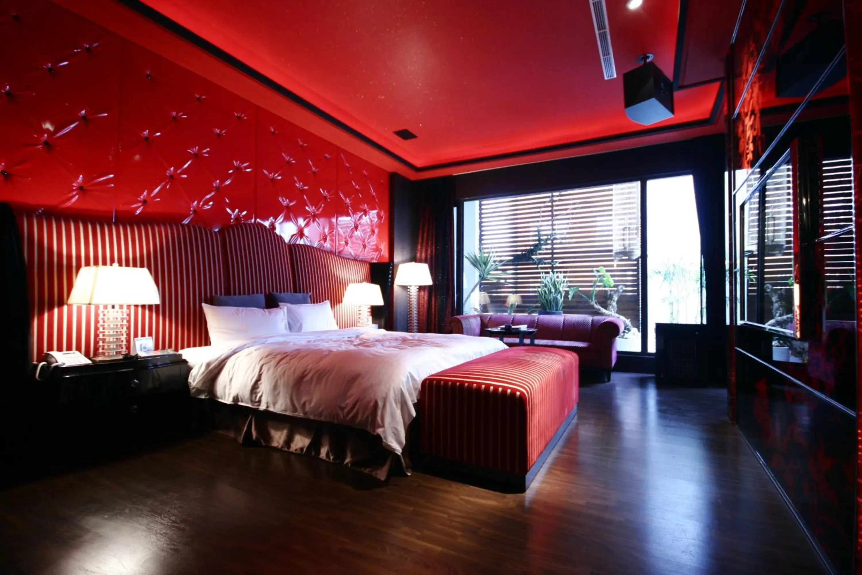 Standard Double Room in The Yorker Deluxe Motel Standard Double Room in The Yorker Deluxe Motel