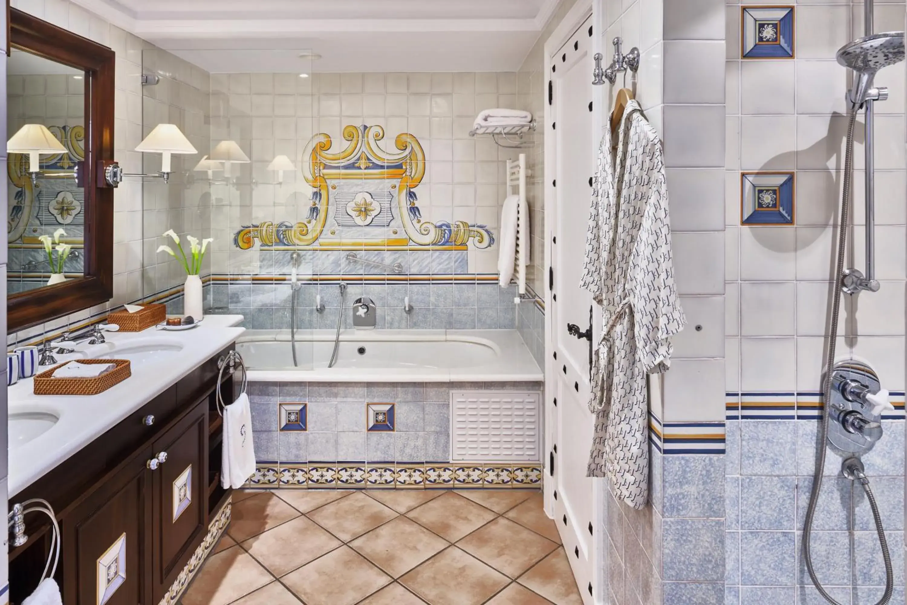 Junior Suite in Seaside Grand Hotel Residencia - Gran Lujo Junior Suite in Seaside Grand Hotel Residencia - Gran Lujo