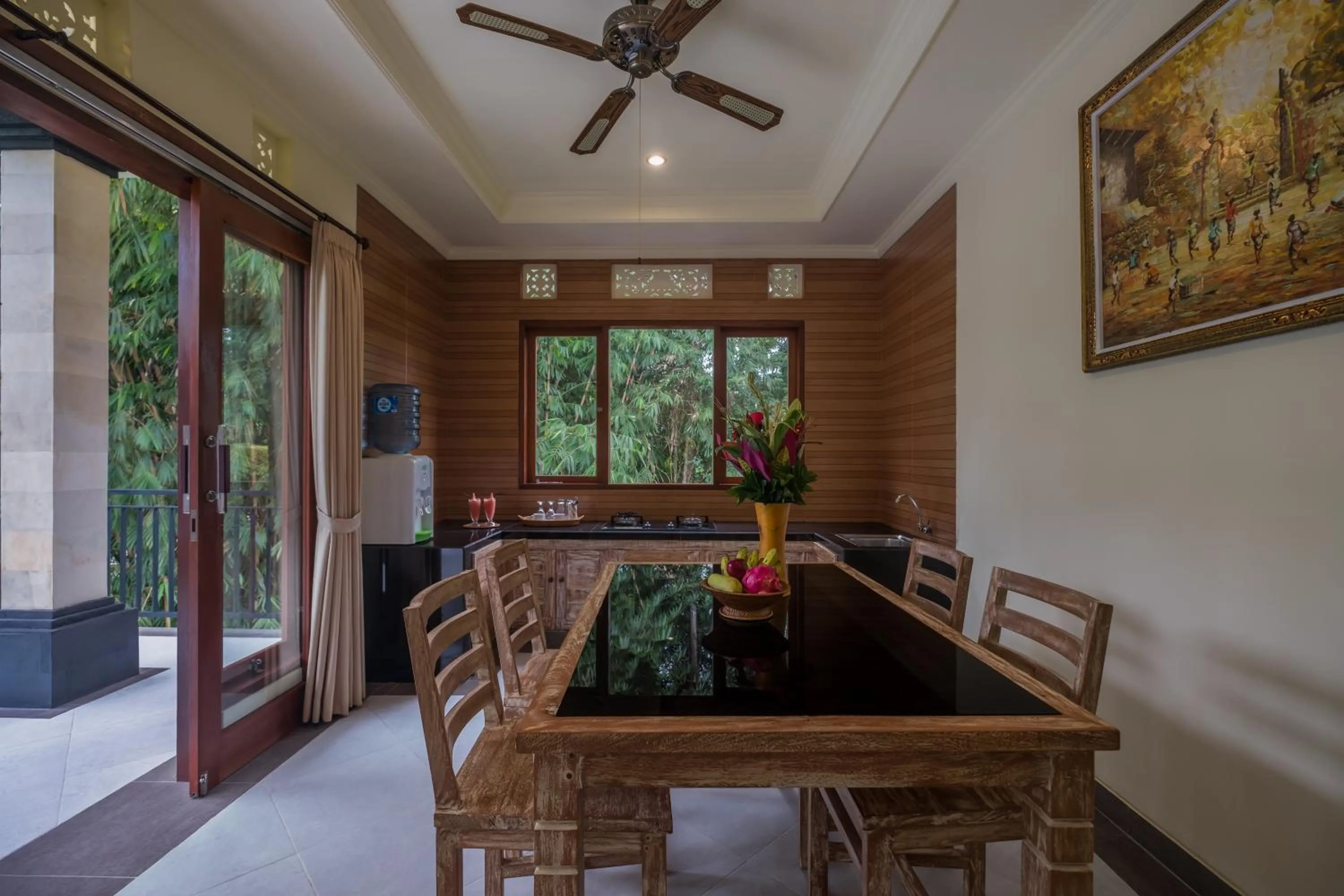 Kitchen or kitchenette in Puri Astina Villa