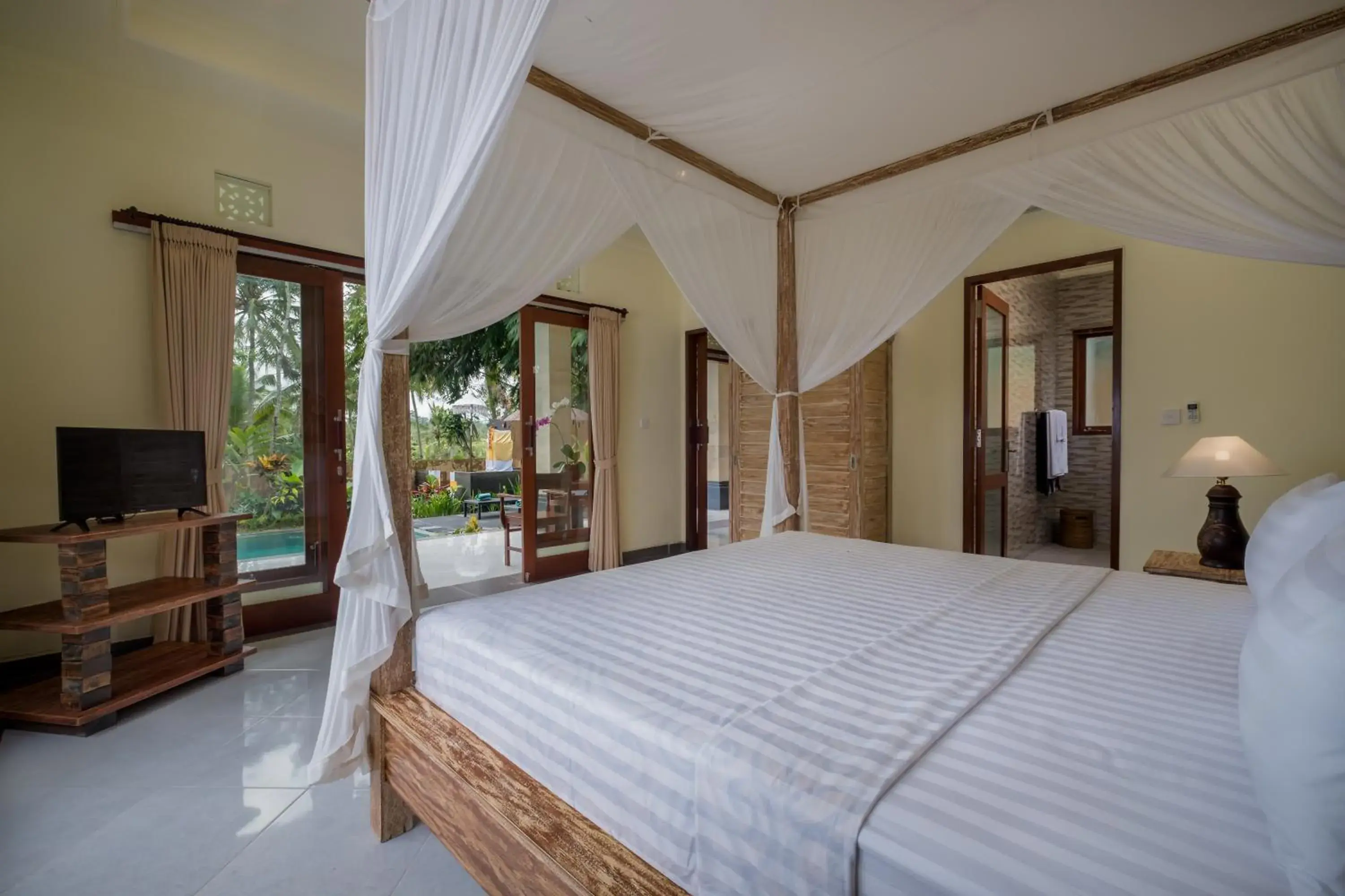 Bedroom, Bed in Puri Astina Villa Bedroom, Bed in Puri Astina Villa