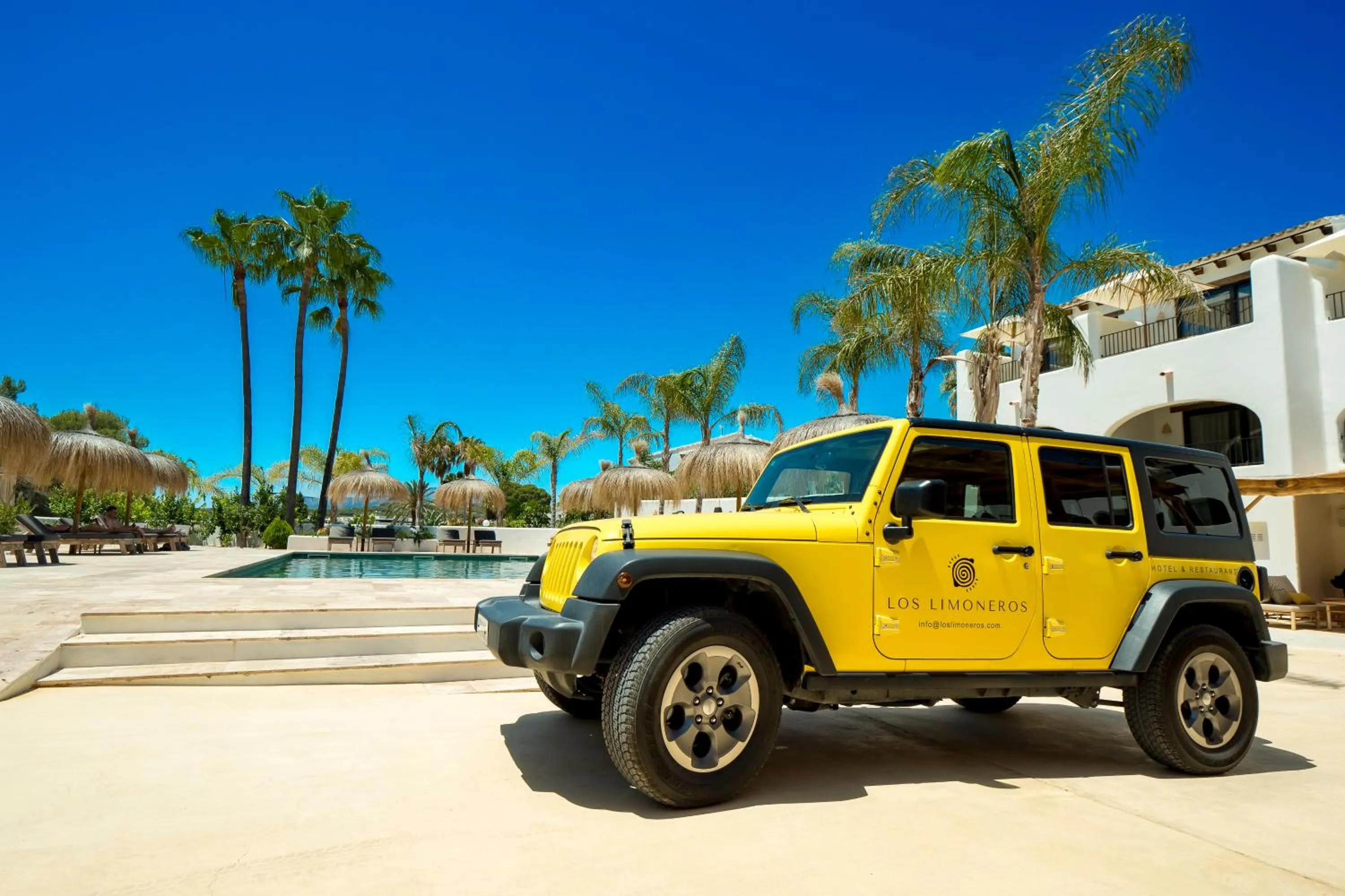 Swimming pool in Boutique Hotel Los Limoneros