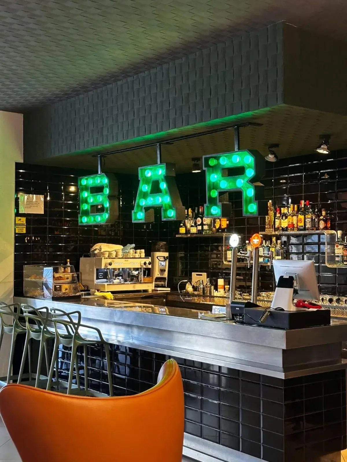 Restaurant/places to eat in New Hotel Colon Restaurant/places to eat in New Hotel Colon