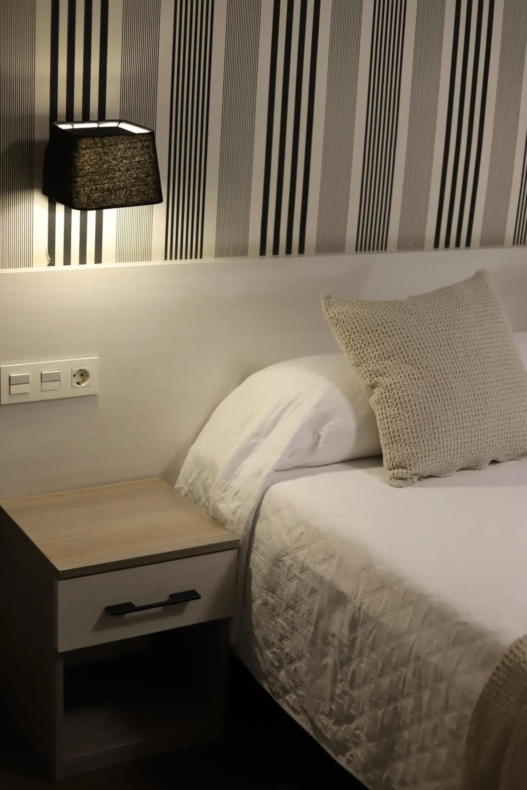 Bedroom, Bed in New Hotel Colon Bedroom, Bed in New Hotel Colon