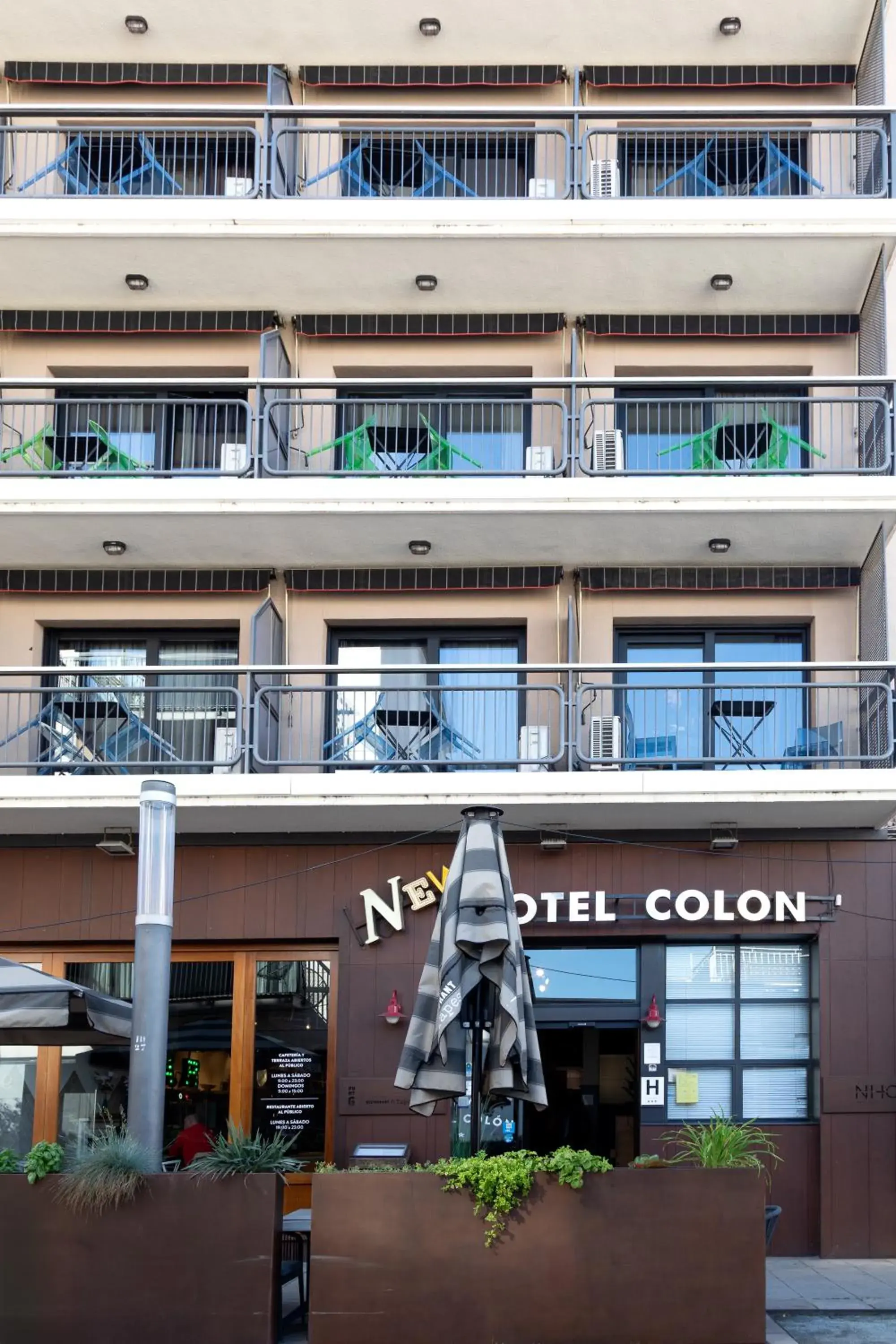 Property building in New Hotel Colon Property building in New Hotel Colon