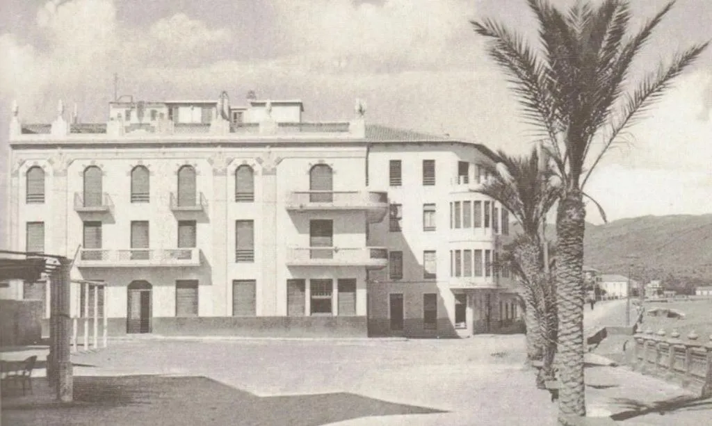 Apartamentos Senabre Palais