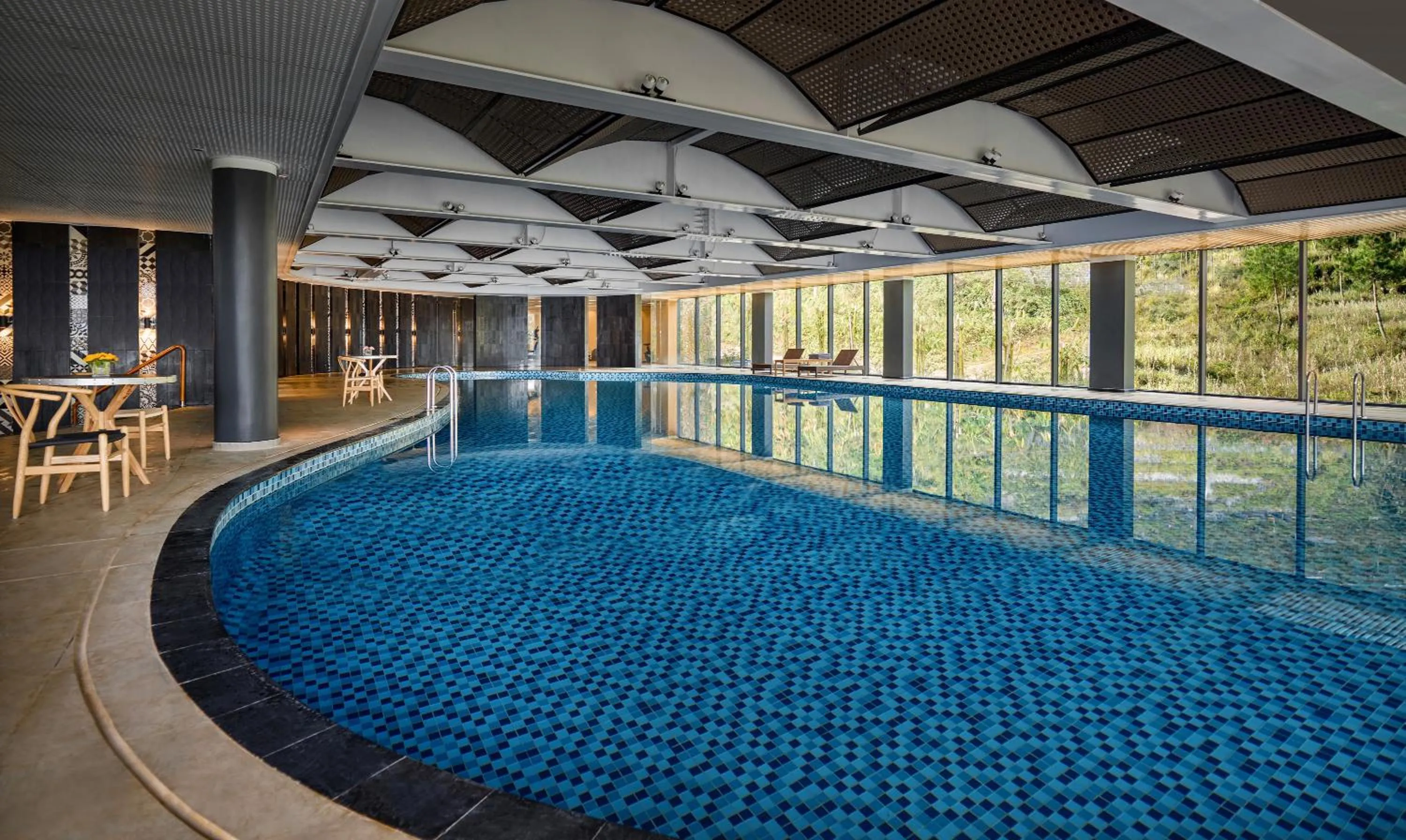 Swimming pool in Pao's Sapa Leisure Hotel