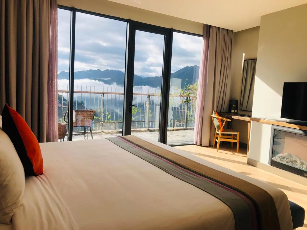 Bed in Pao's Sapa Leisure Hotel