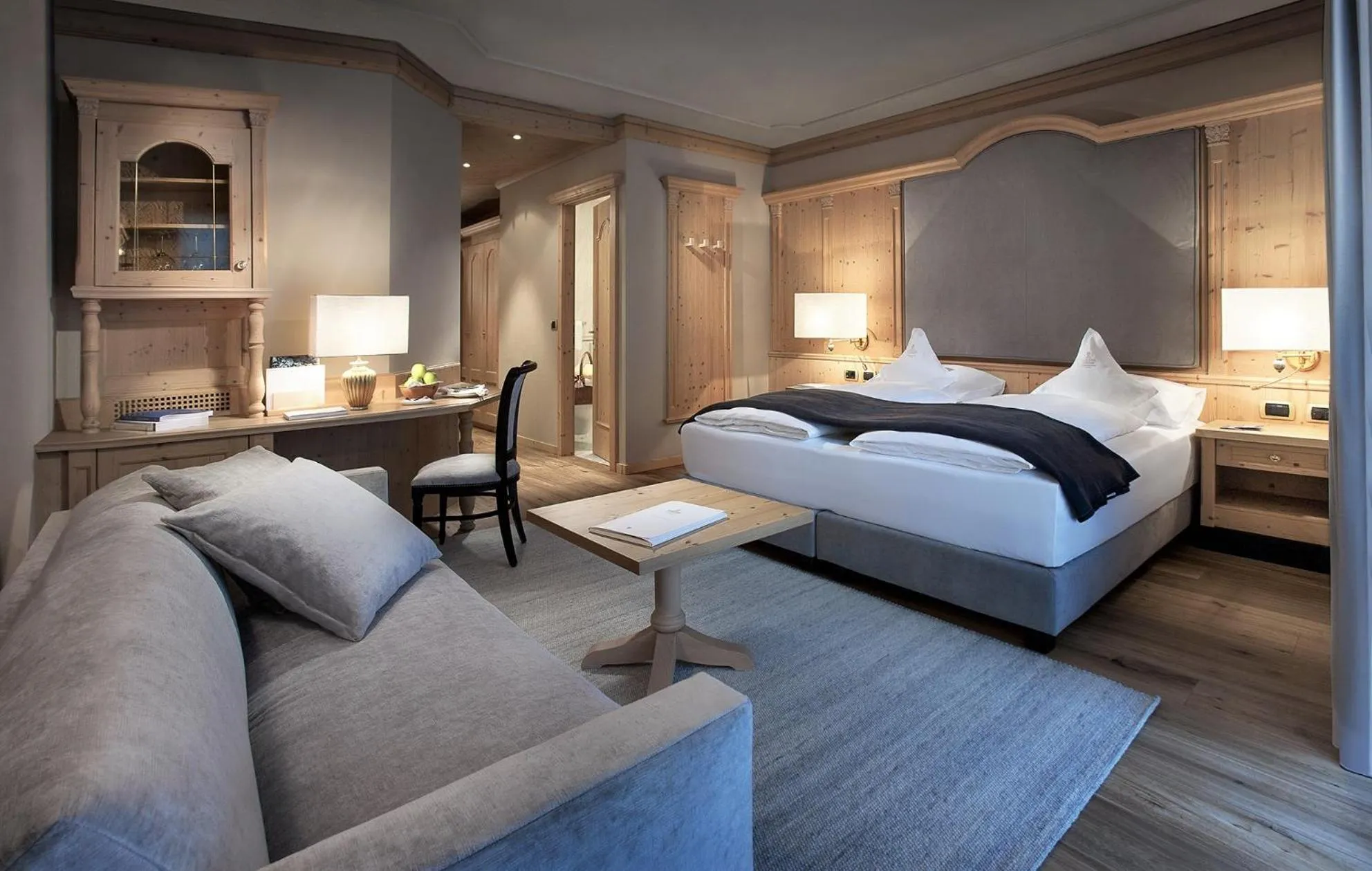 Bedroom, Bed in Gardena Grödnerhof - Hotel & Spa