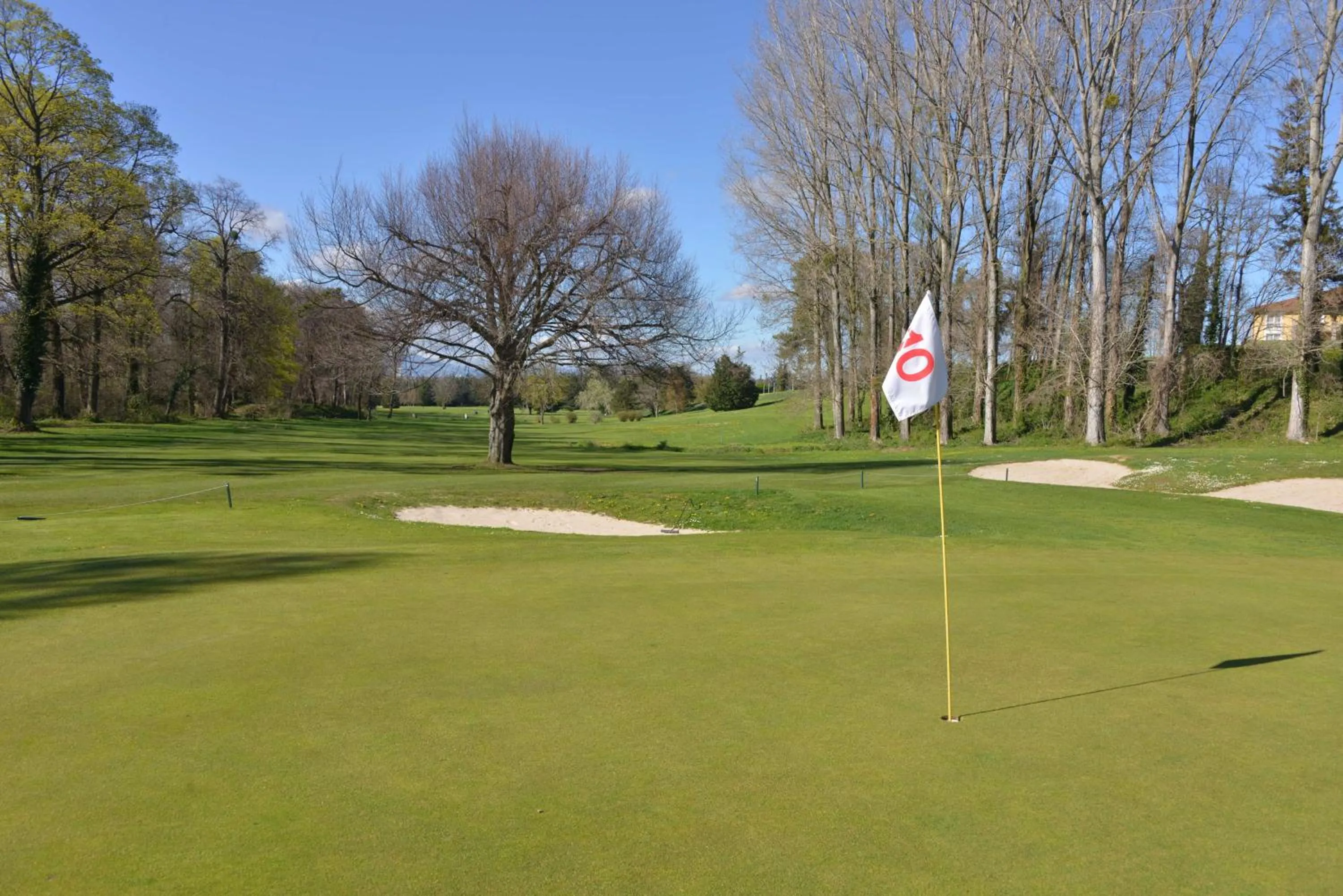 Golfcourse in Best Western Golf d'Albon