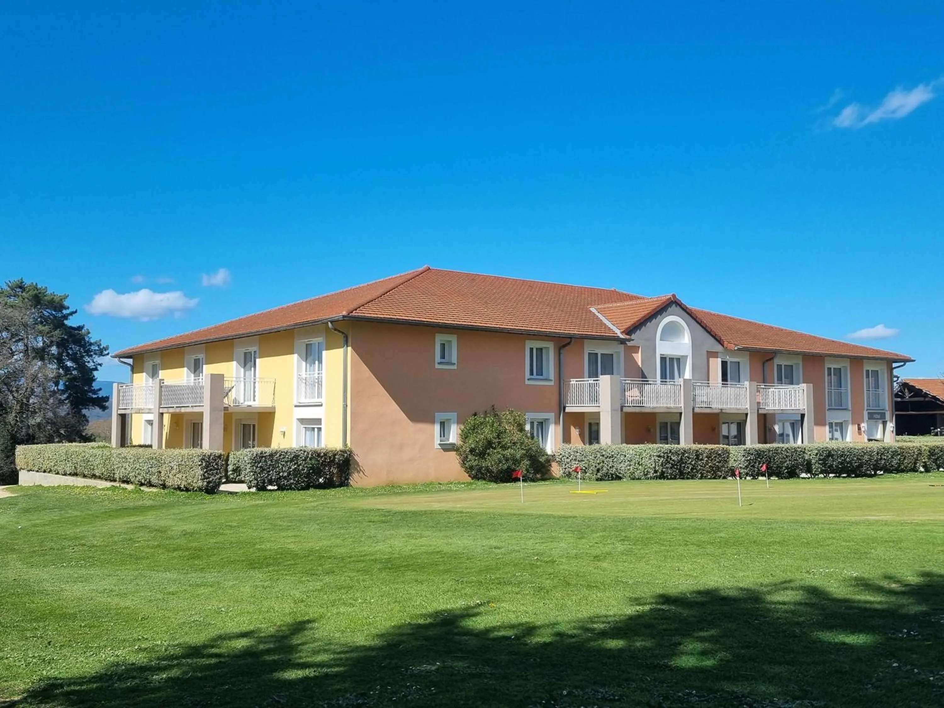 Property building in Best Western Golf d'Albon