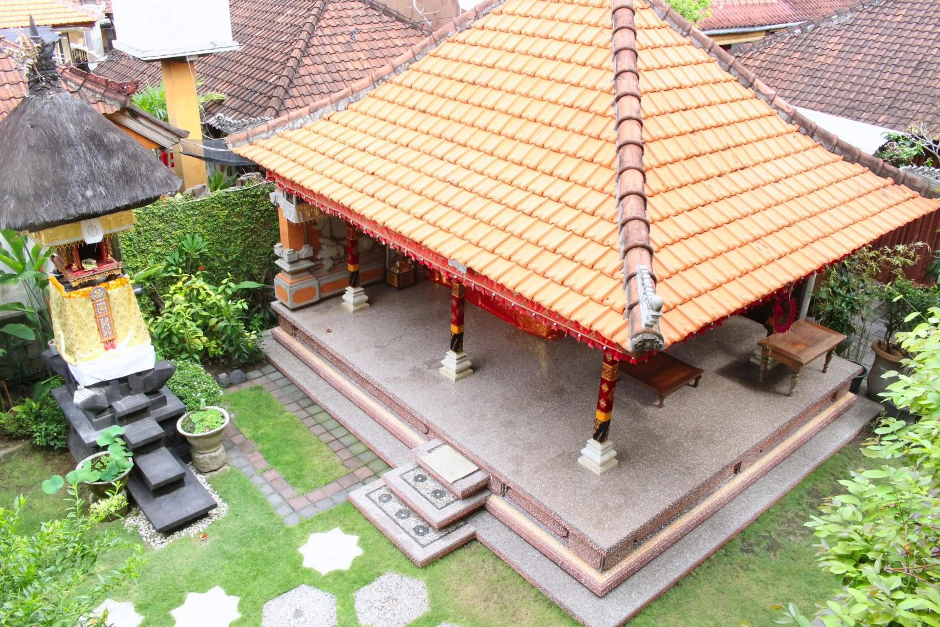 Garden in CR Tris Rooms Seminyak