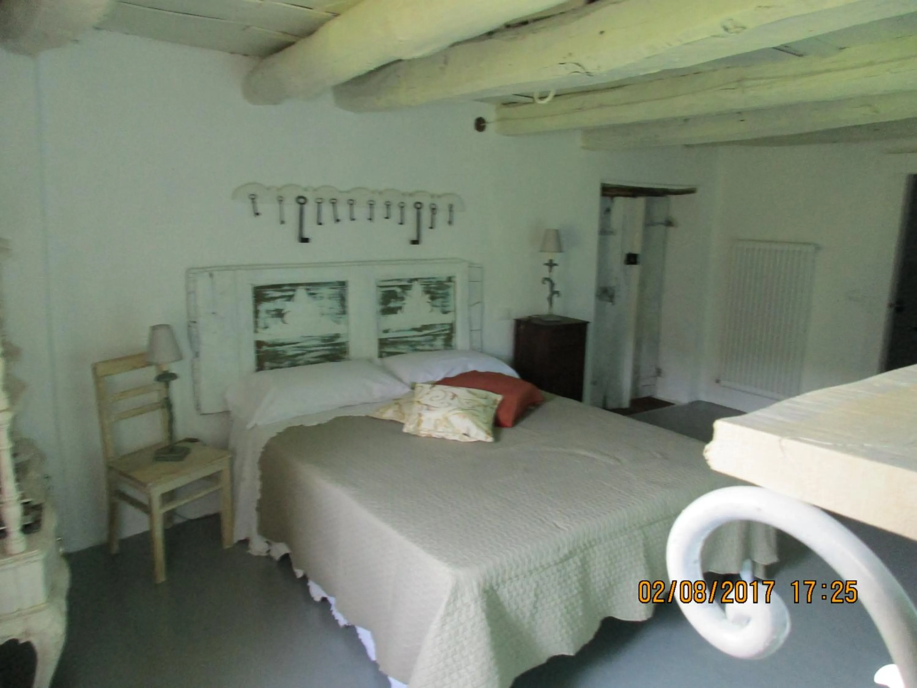 Bed in Viandanti, Artisti e Sognatori