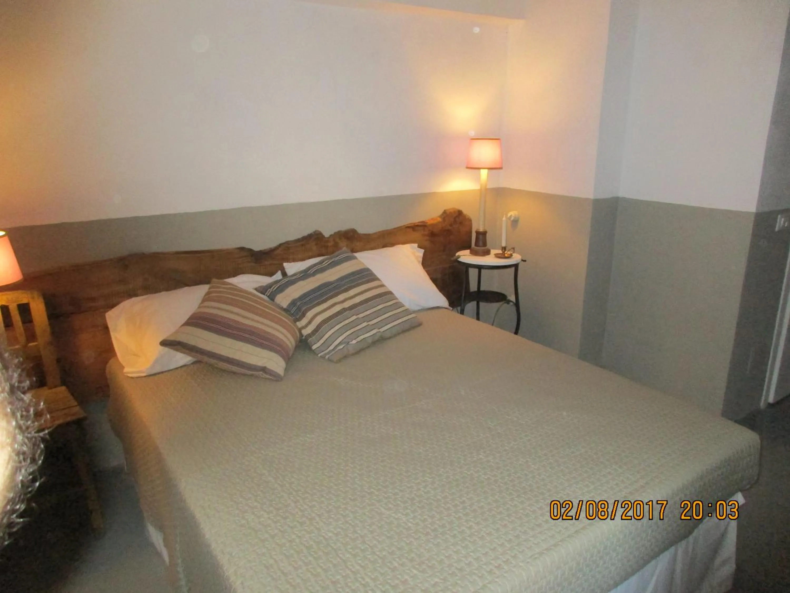 Bed in Viandanti, Artisti e Sognatori