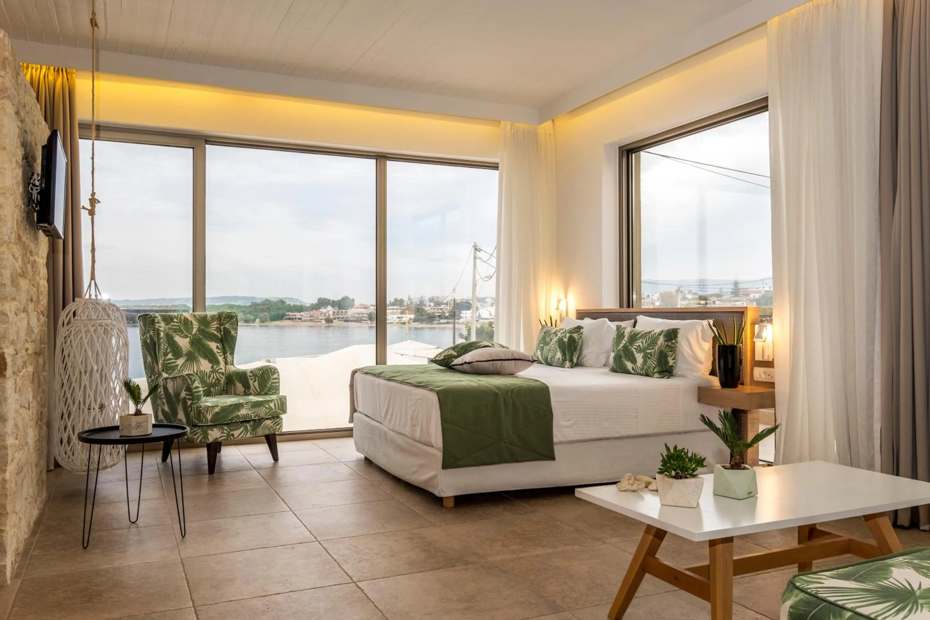 Sea view, Bed in Kalamaki Luxury Suites