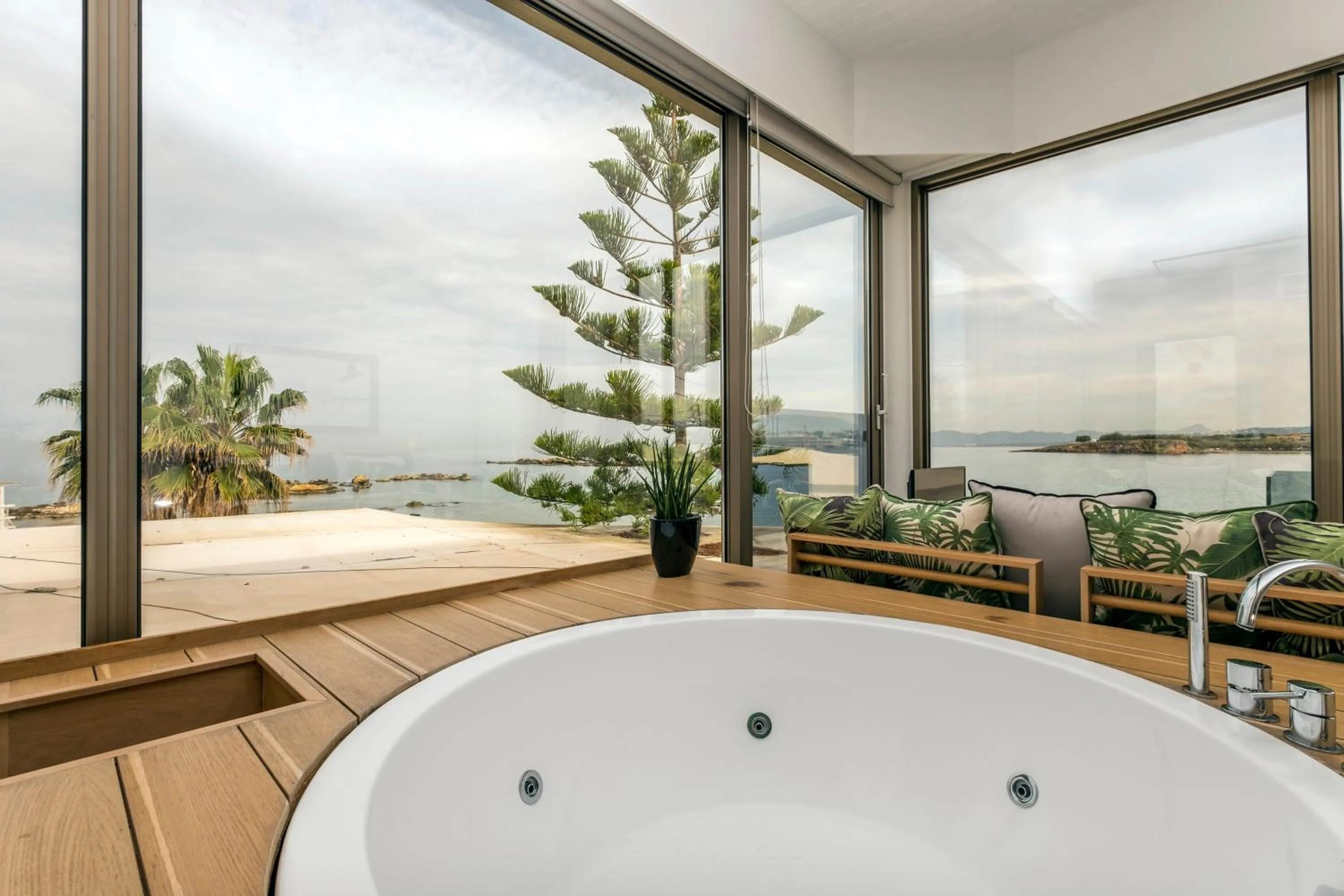 Coffee/tea facilities in Kalamaki Luxury Suites