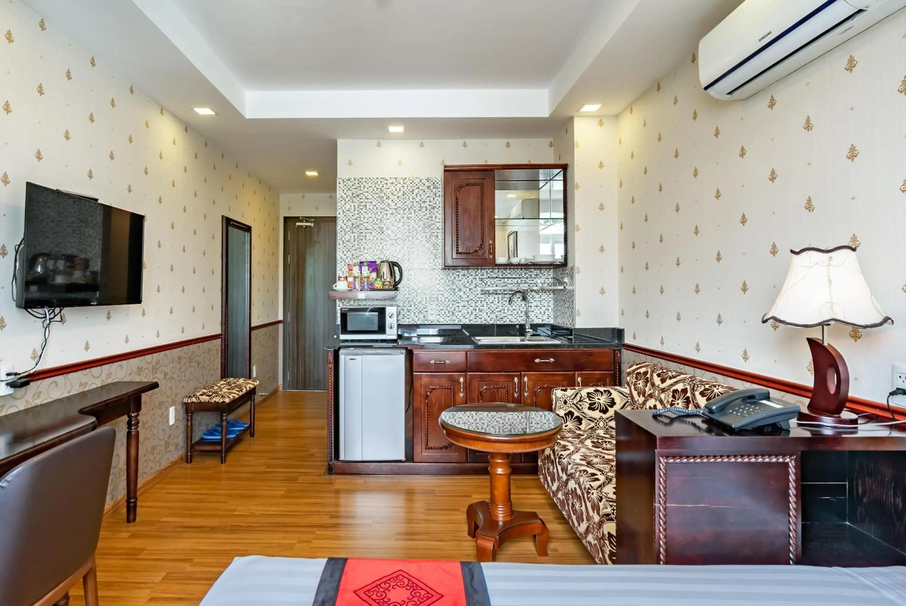 Bedroom in Collection O Emerald Luxury Apartment - Near SECC