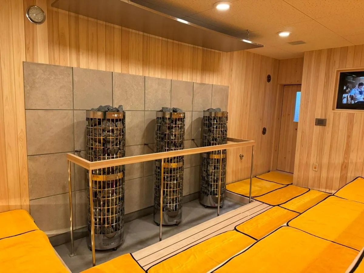 Kur and Hotel Suruga