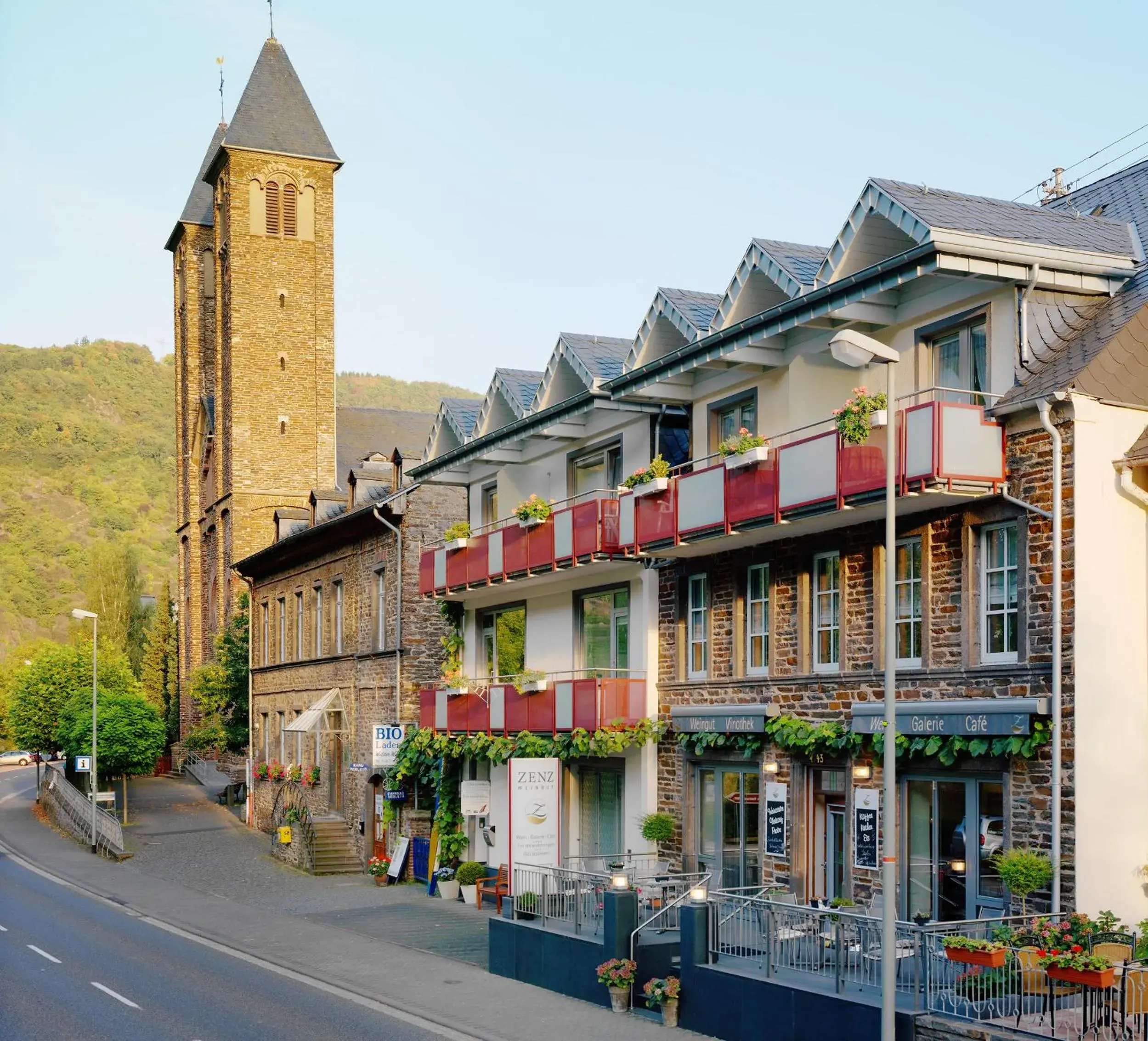 Ferienhaus Zenz - Gästezimmer im Winzerhaus Ferienhaus Zenz - Gästezimmer im Winzerhaus
