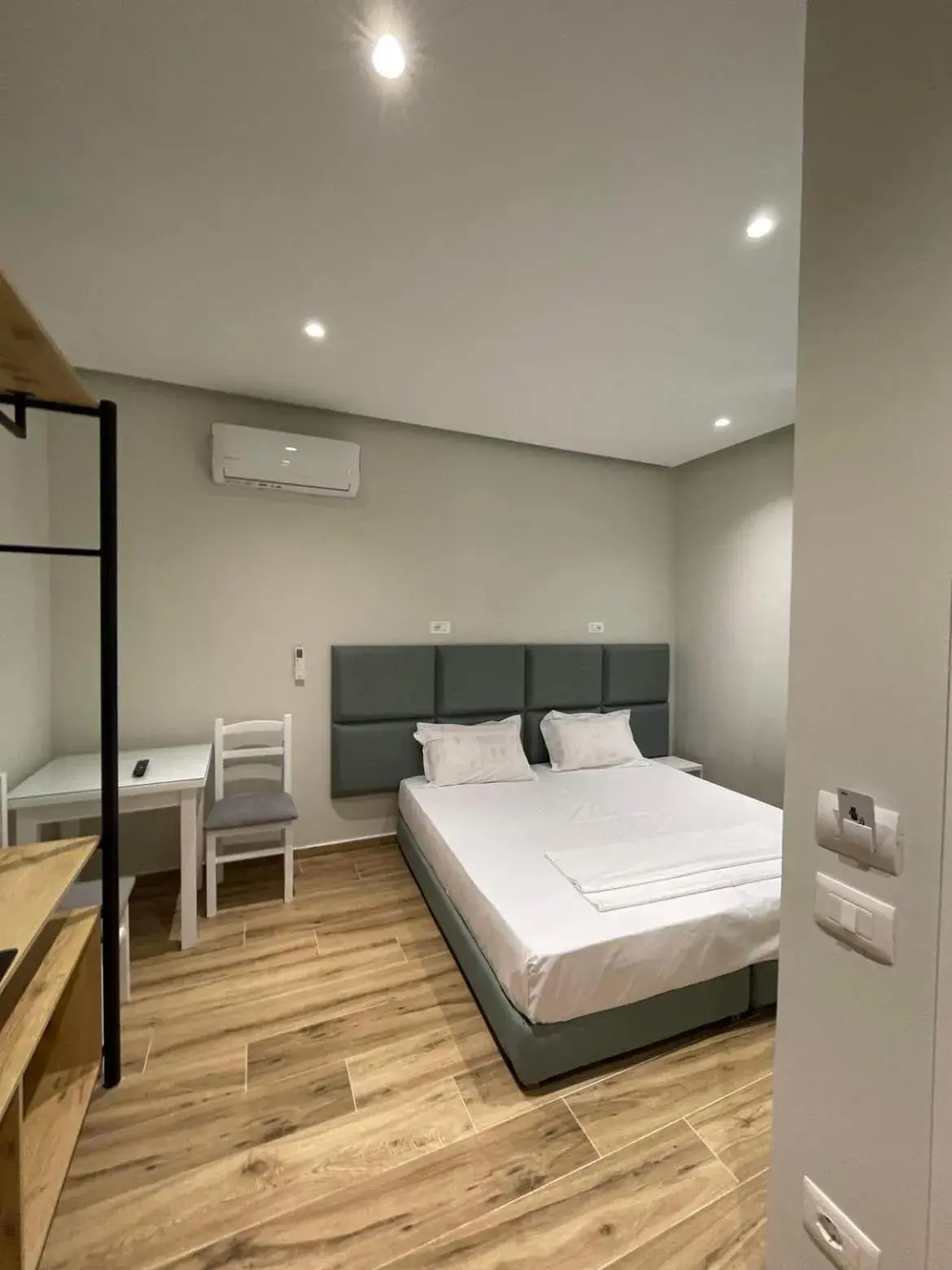 Superior Double Room in Hotel Rai Superior Double Room in Hotel Rai