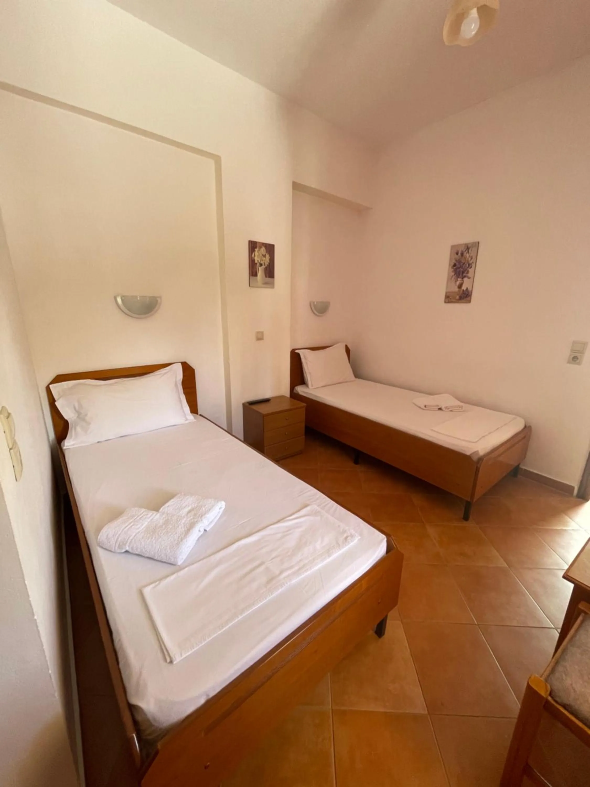 Budget Twin Room in Hotel Rai