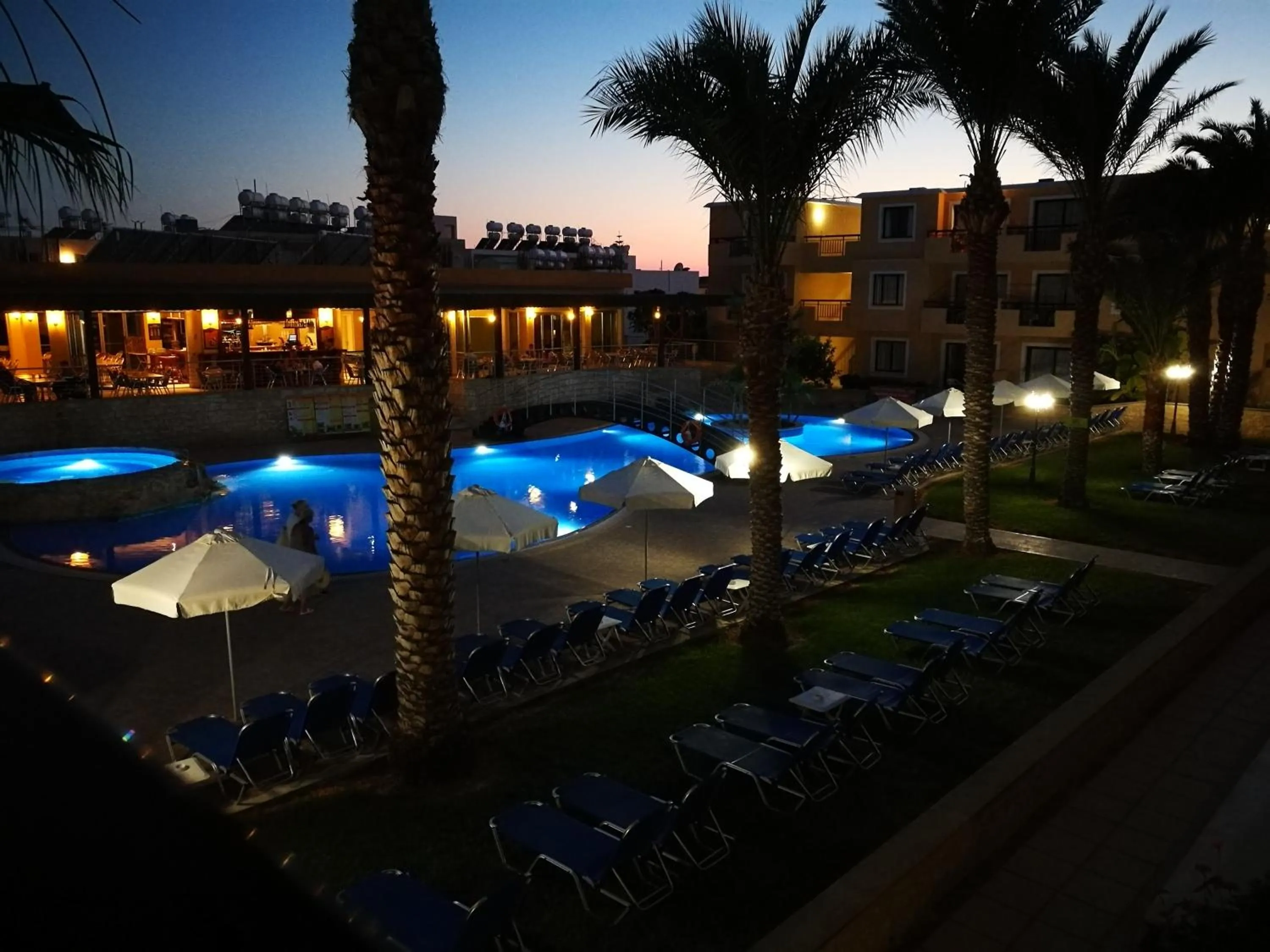 Swimming pool in Pagona Holiday Apartments