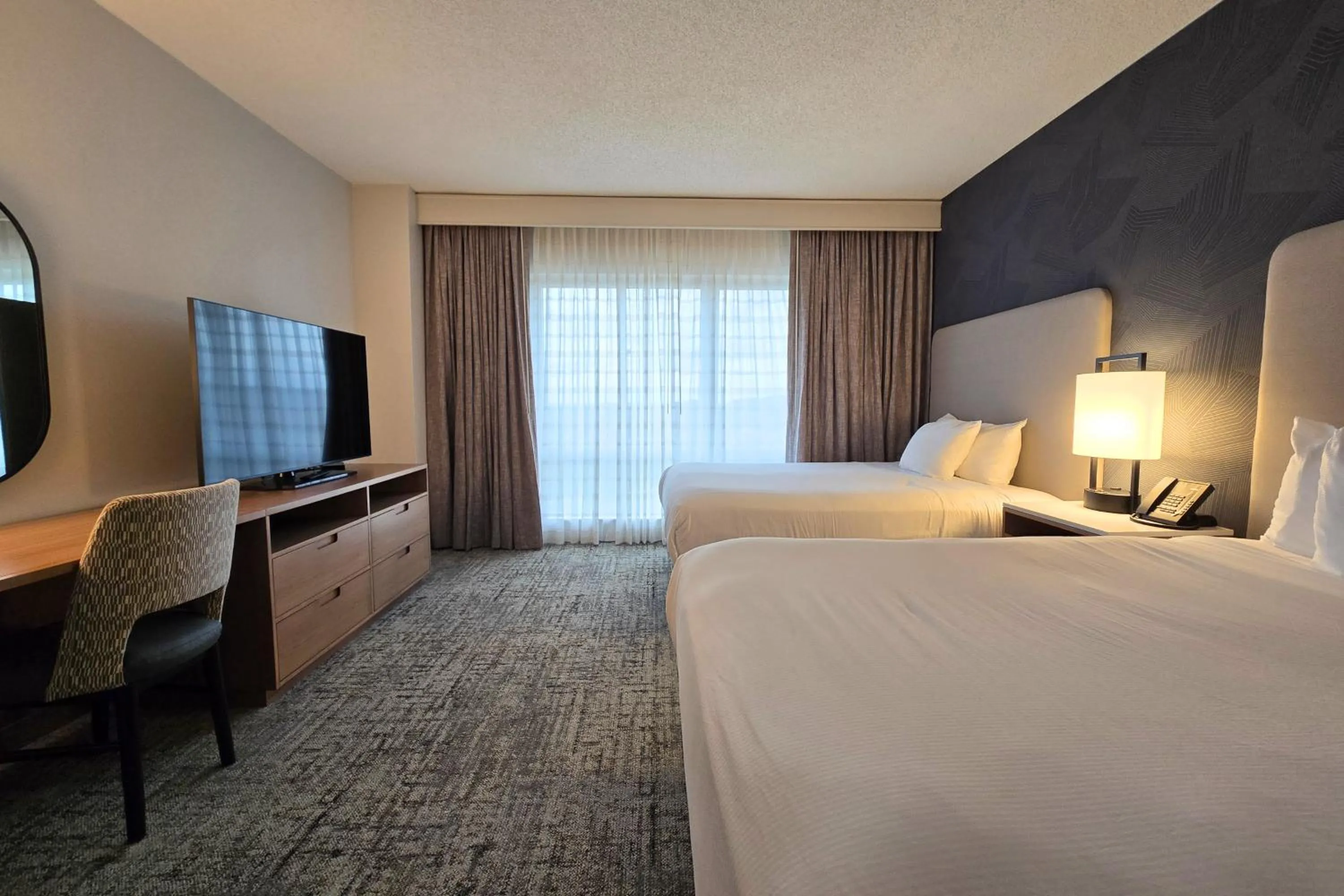 Bedroom, Bed in Embassy Suites by Hilton Franklin Cool Spring