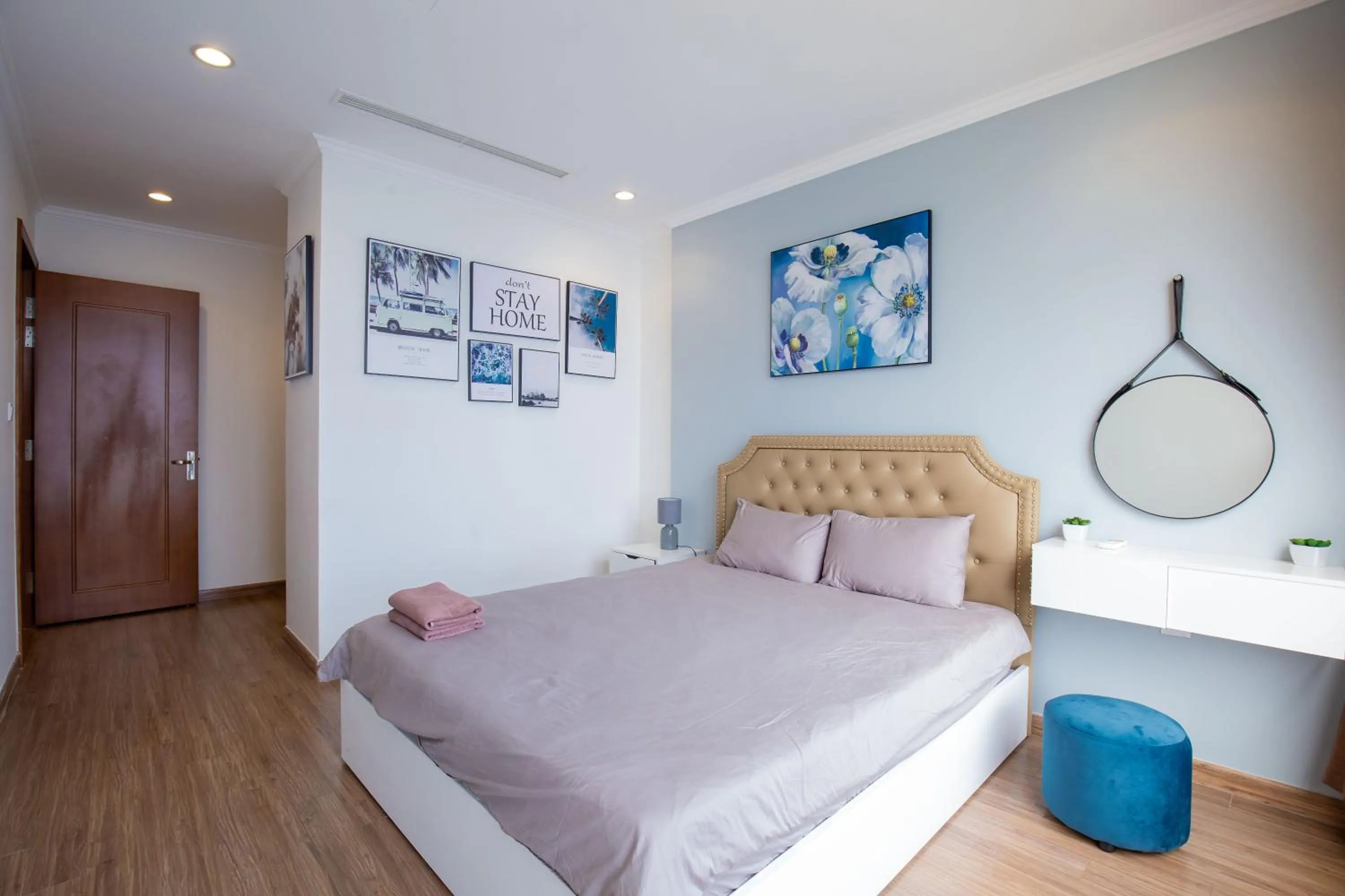 Bed in Full House Times City