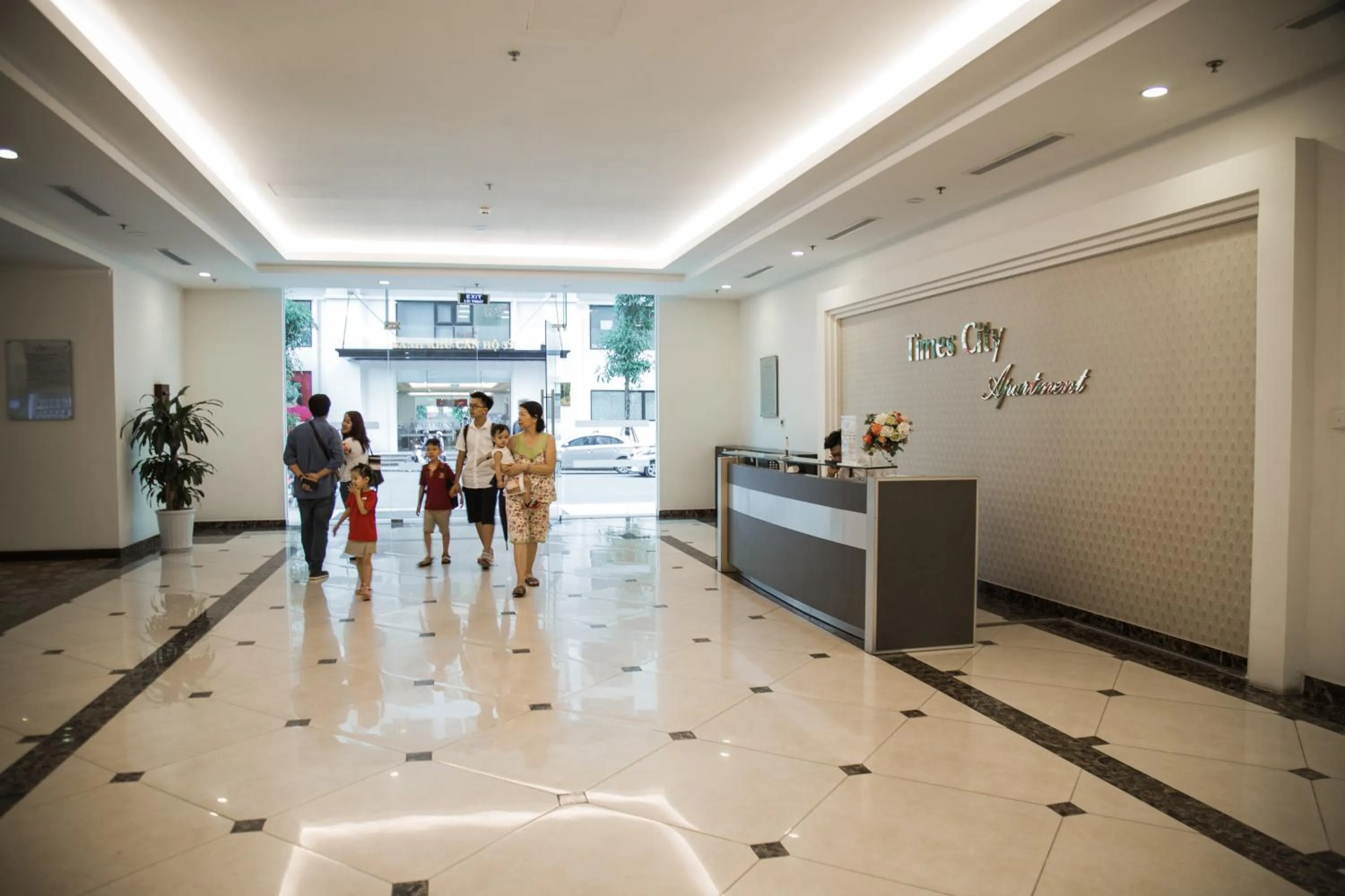 Communal lounge/ TV room in Full House Times City