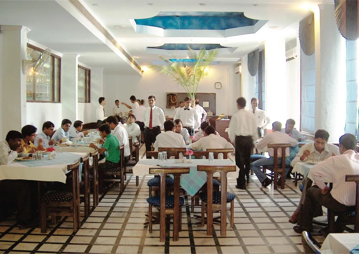 Restaurant/places to eat in Magsons Resorts
