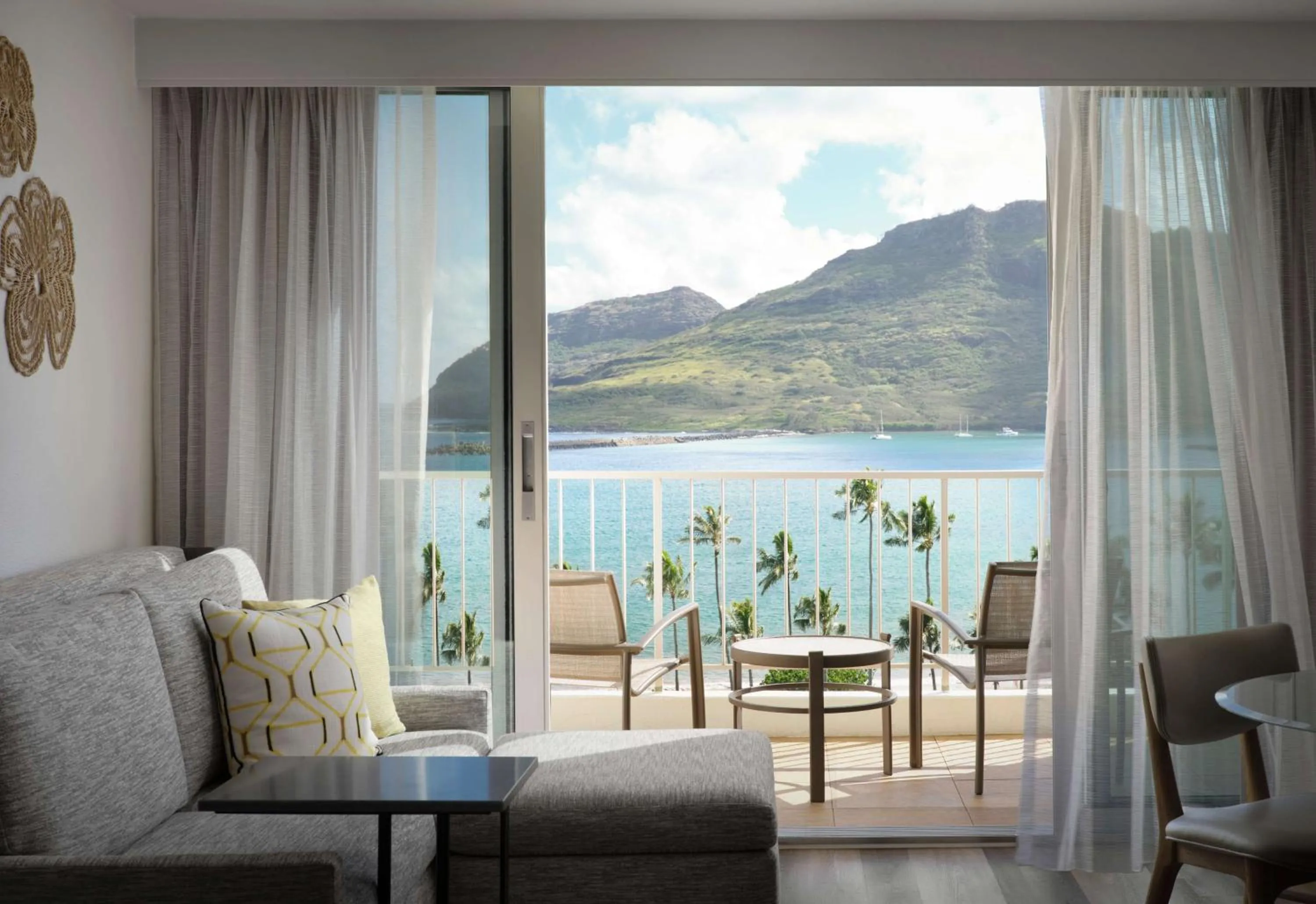 Bedroom in The Royal Sonesta Kauai Resort Lihue